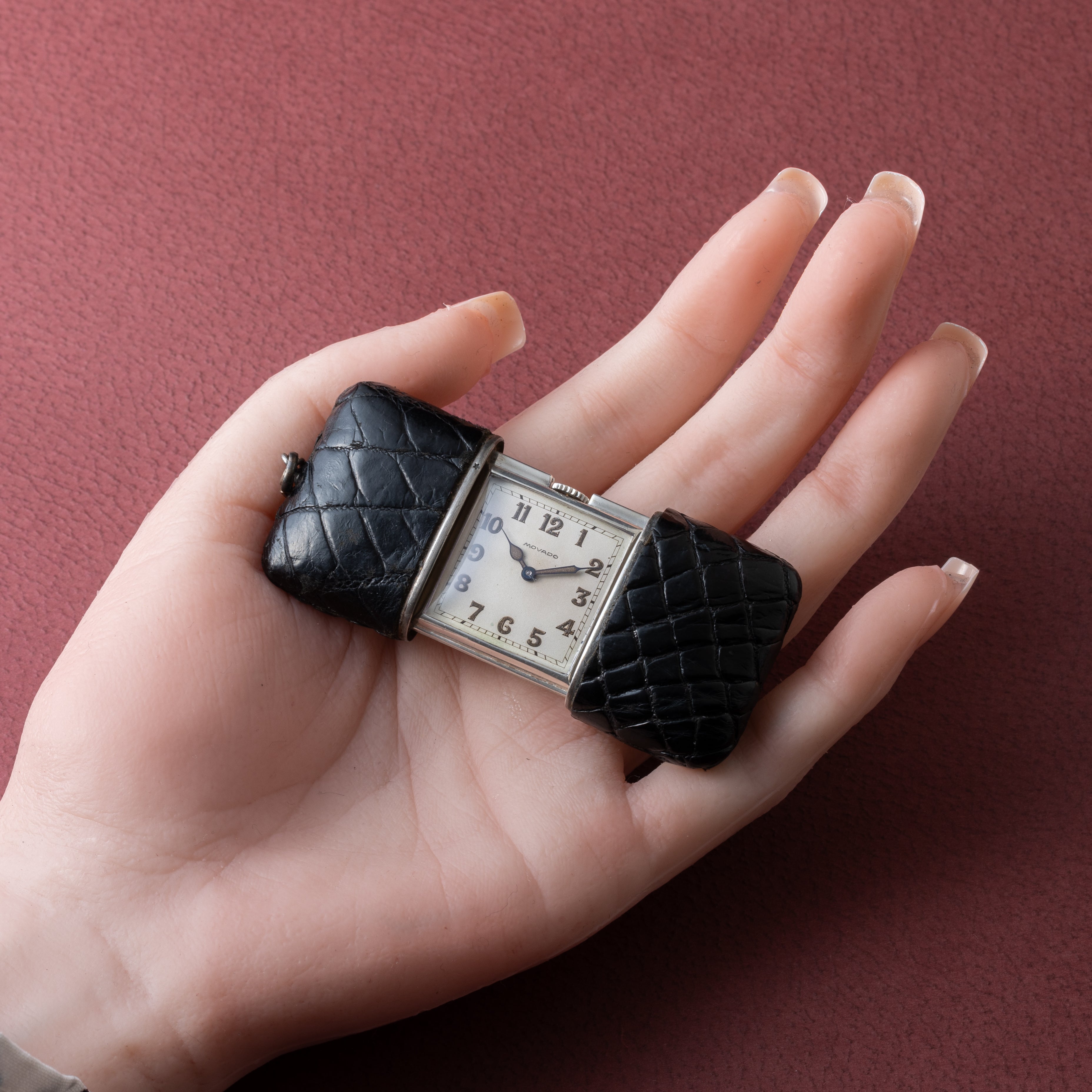 モバード エルメト 銀無垢ケース革巻き トラベルウォッチ 手巻き 1940年代製