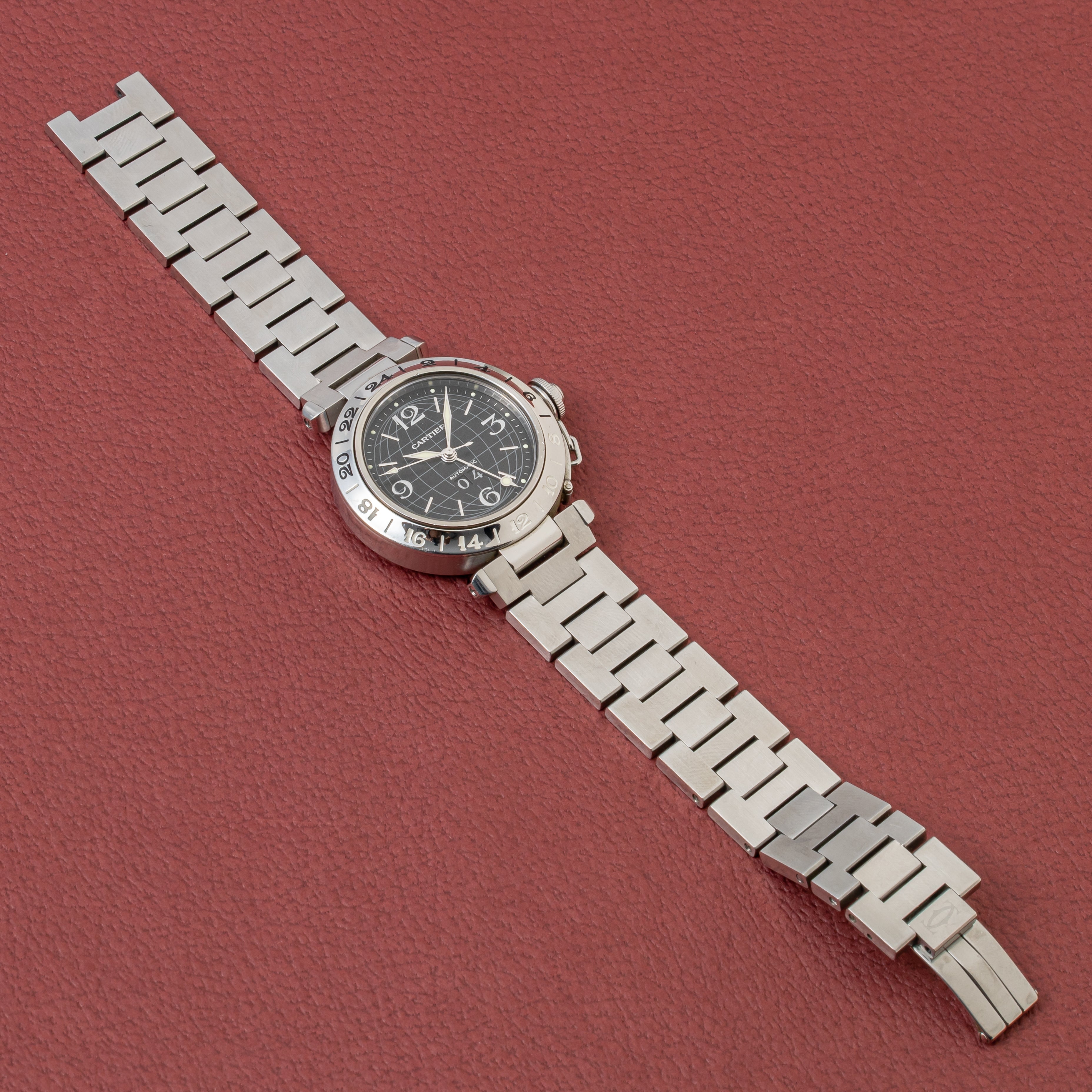 カルティエ パシャC メリディアン 2000年代製 GMTビッグデイト ブラックダイヤル