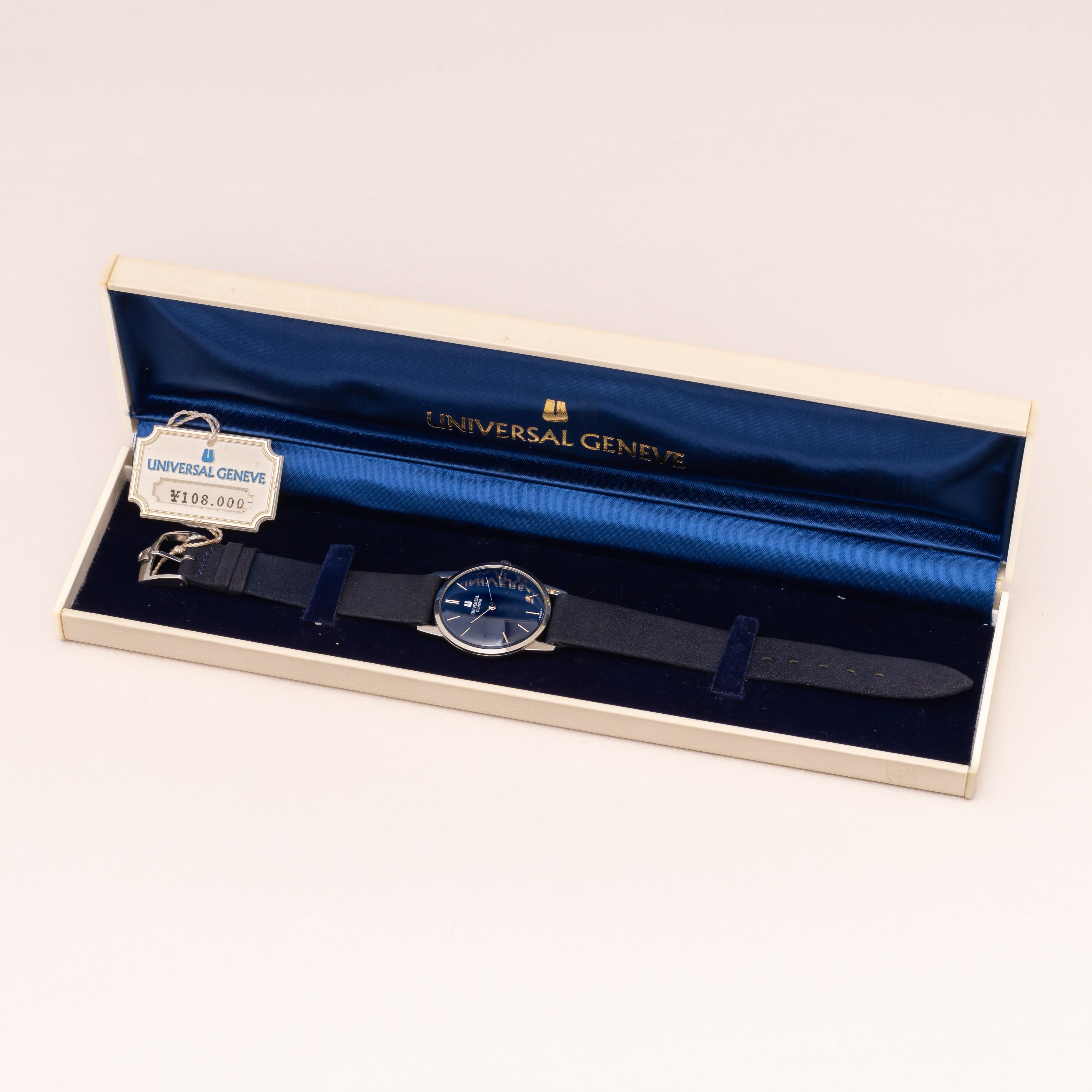 ユニバーサルジュネーブ ラウンドケース 未使用品 1970年代 箱,タグ付き