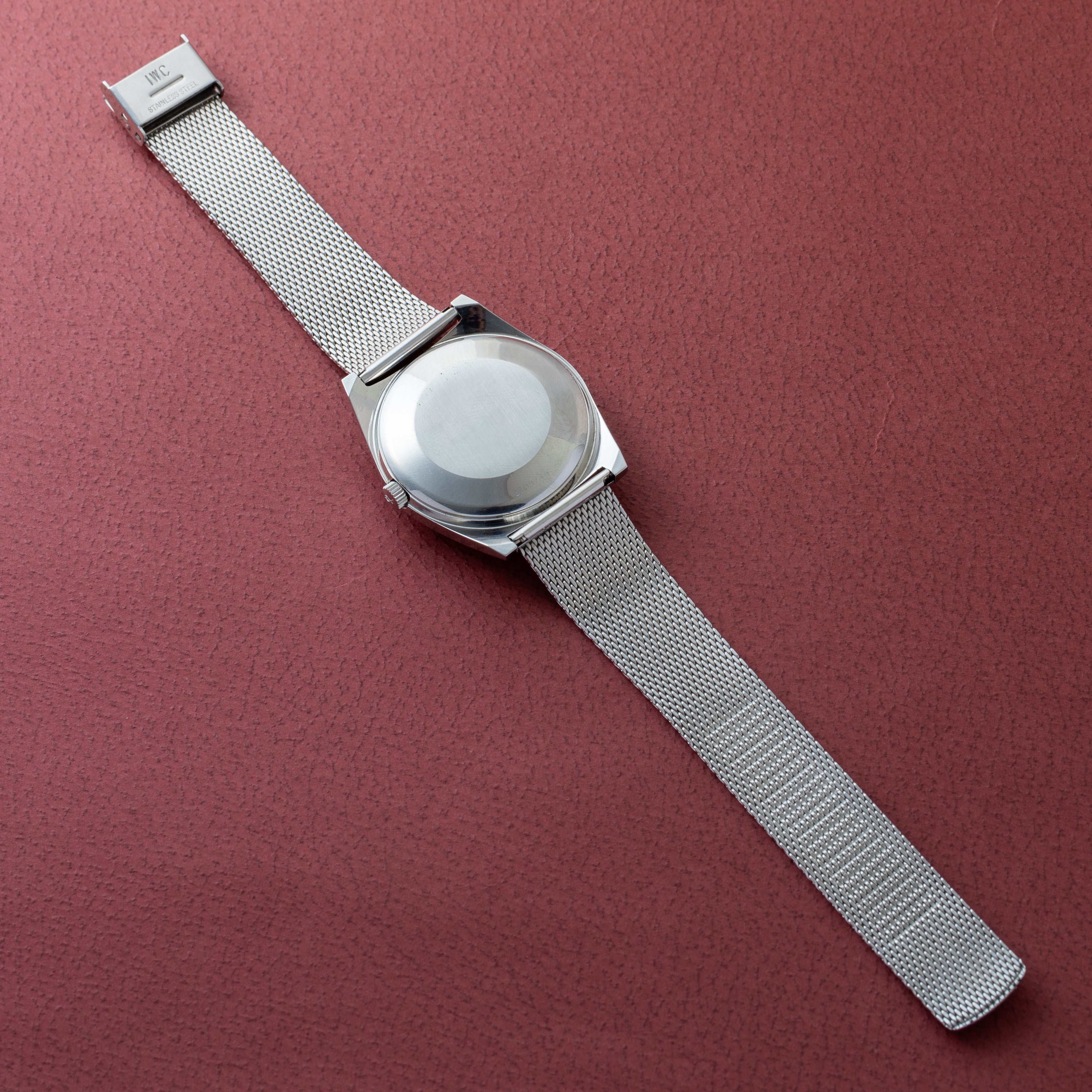 IWC トノーケース 1973年製 Ref.1833 純正メッシュブレス Cal.8541B