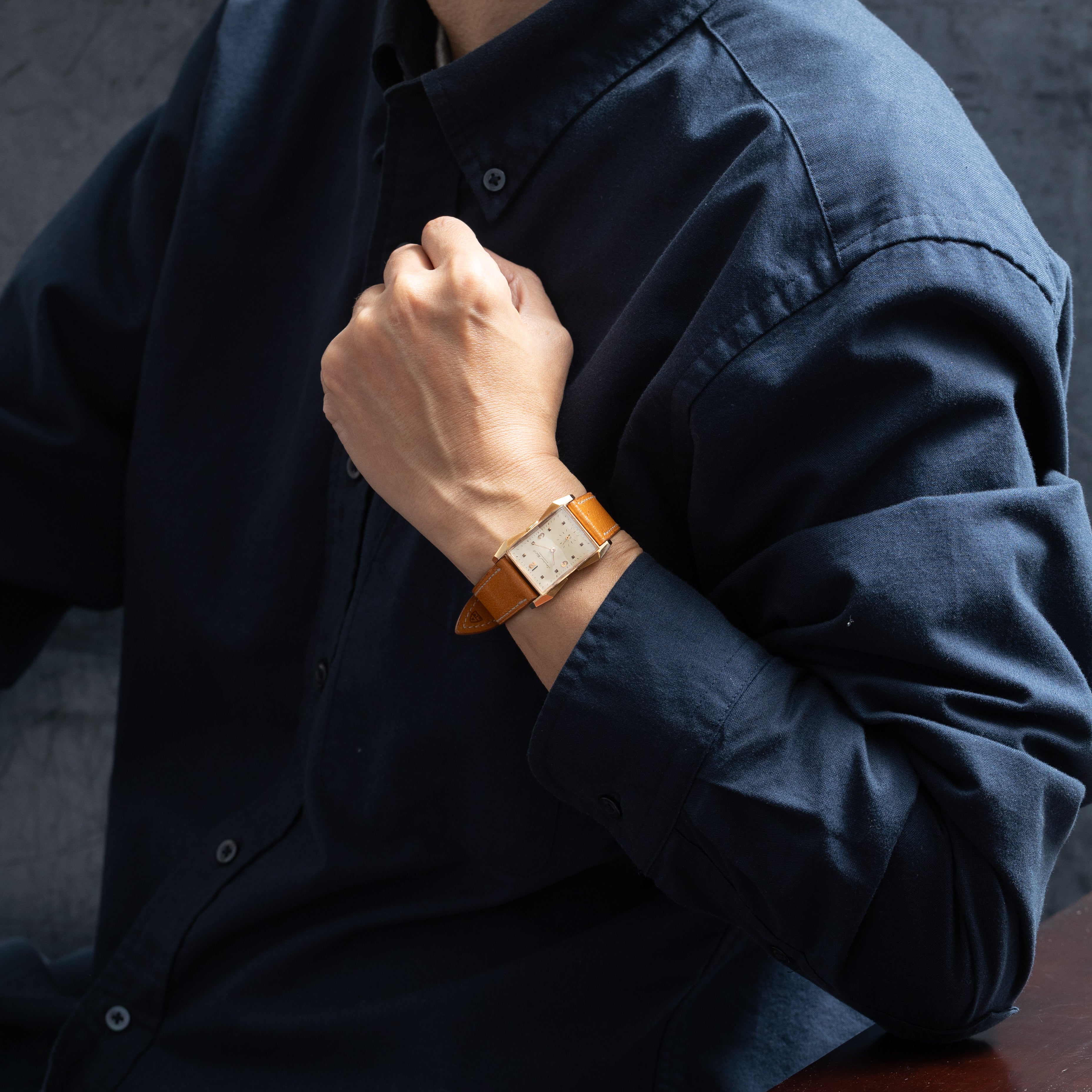 IWC レクタンギュラー 1945年製 18Kピンクゴールド製 箱、広告コピー付き