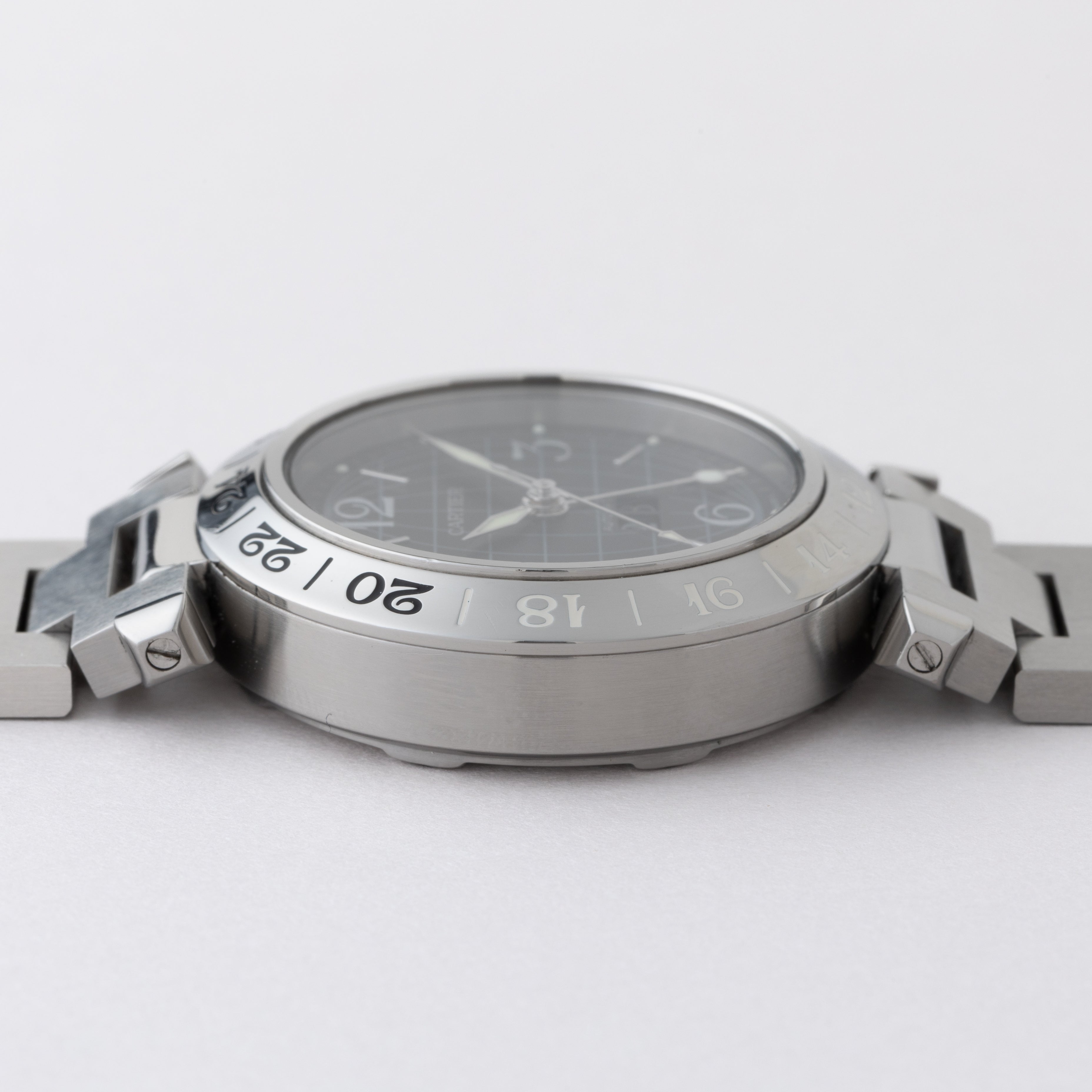 カルティエ パシャC オートマチック 1990年代 ブラックダイヤル 箱付き