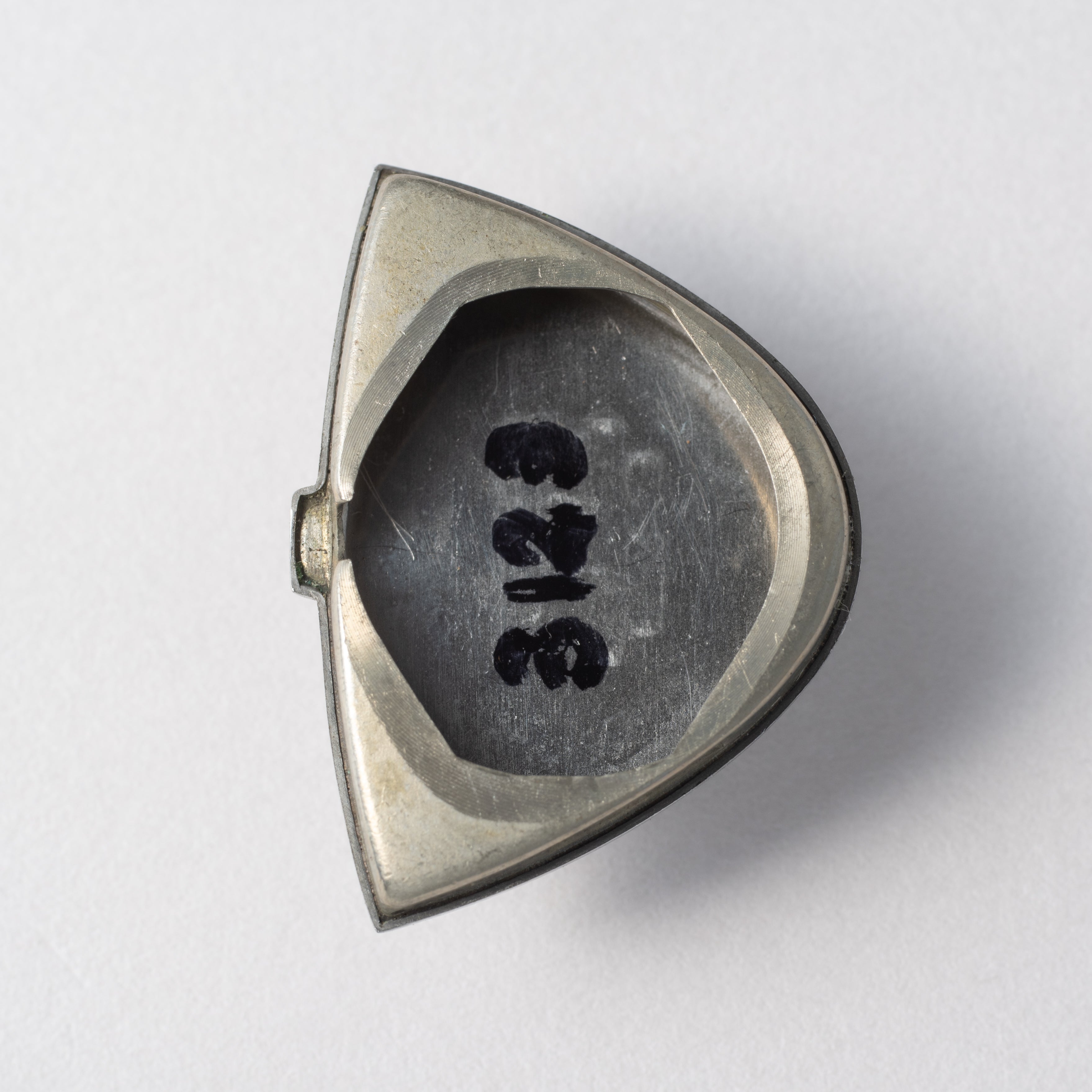 オリエント カリーナ ボーイズサイズ 三角時計 ベンチュラタイプ 手巻き 1960年代製