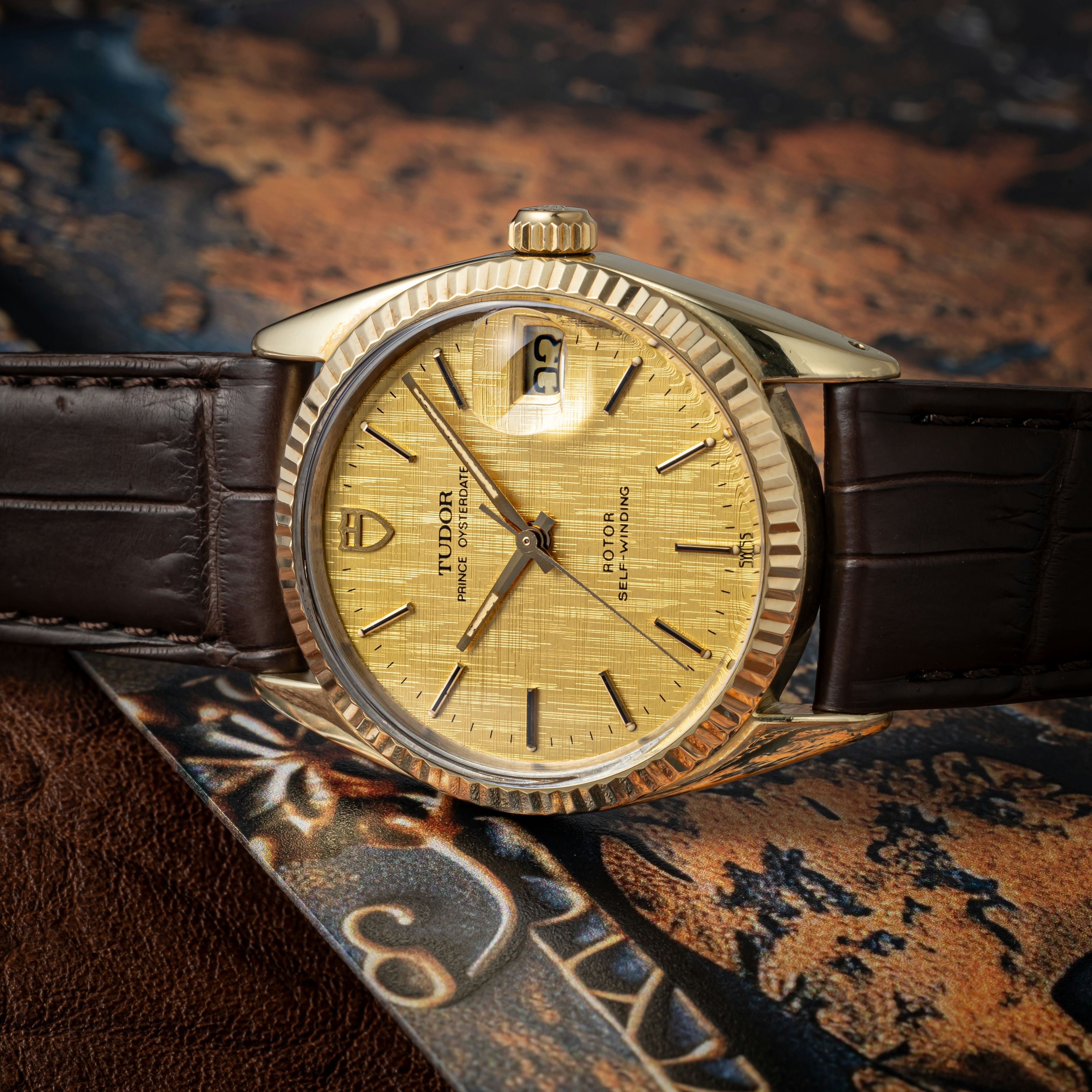 チューダー プリンスオイスターデイト 1977年製 金張り Ref.75205 リネンゴールドダイヤル オリジナル尾錠付き