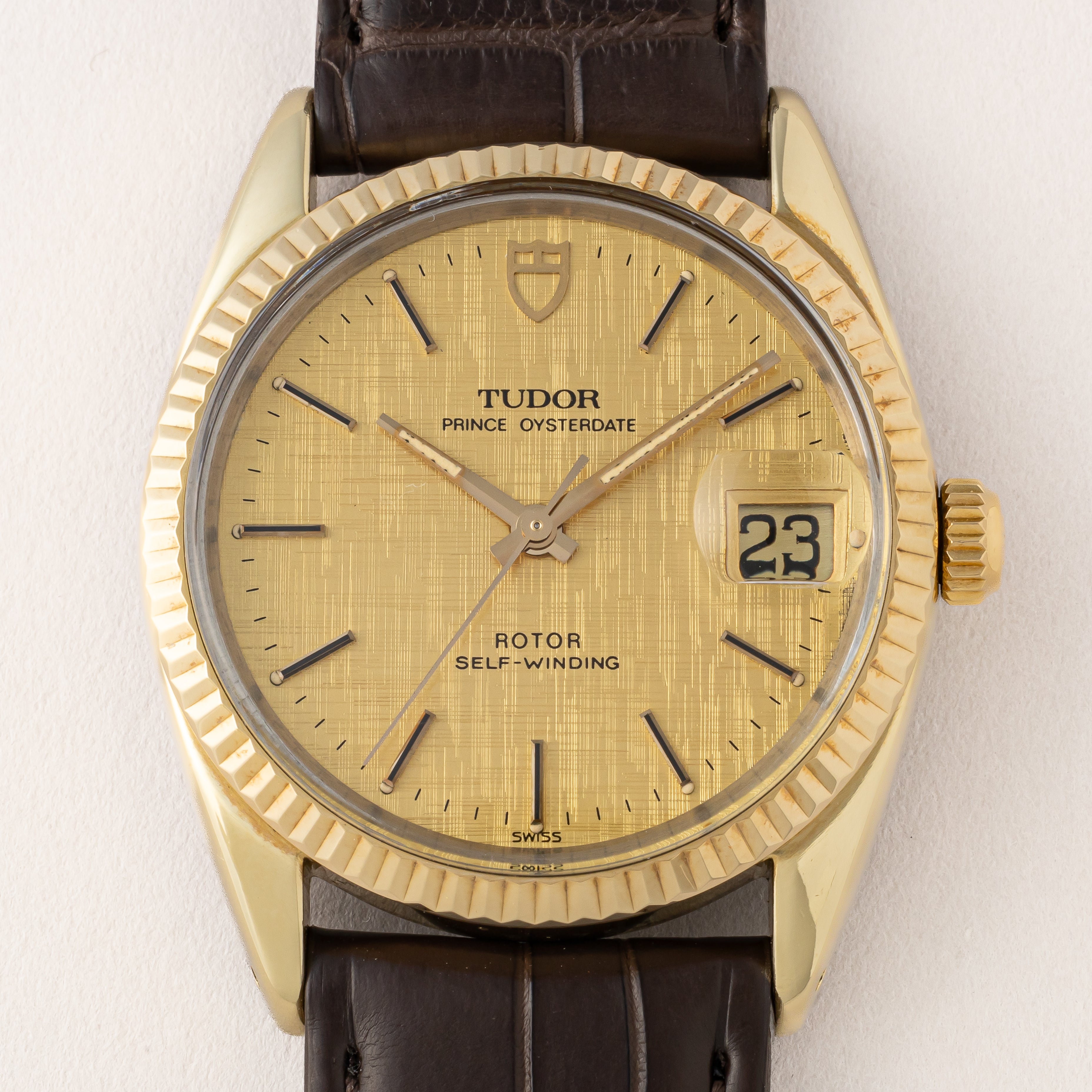 チューダー プリンスオイスターデイト 1977年製 金張り Ref.75205 リネンゴールドダイヤル オリジナル尾錠付き