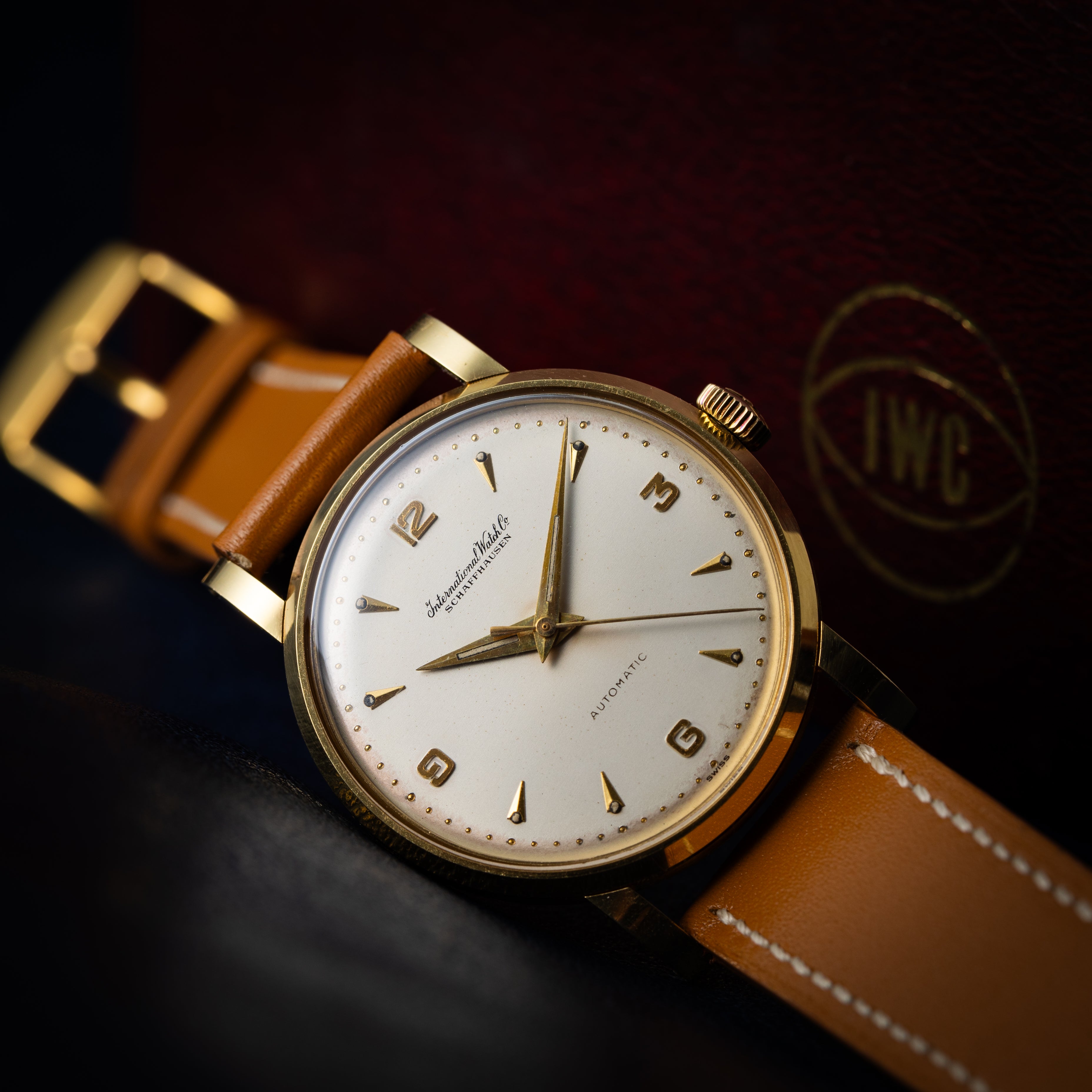 IWC 18金無垢ラウンドケース1957年製 箱、販売店ギャラ付き ペラトン式自動巻Cal.852