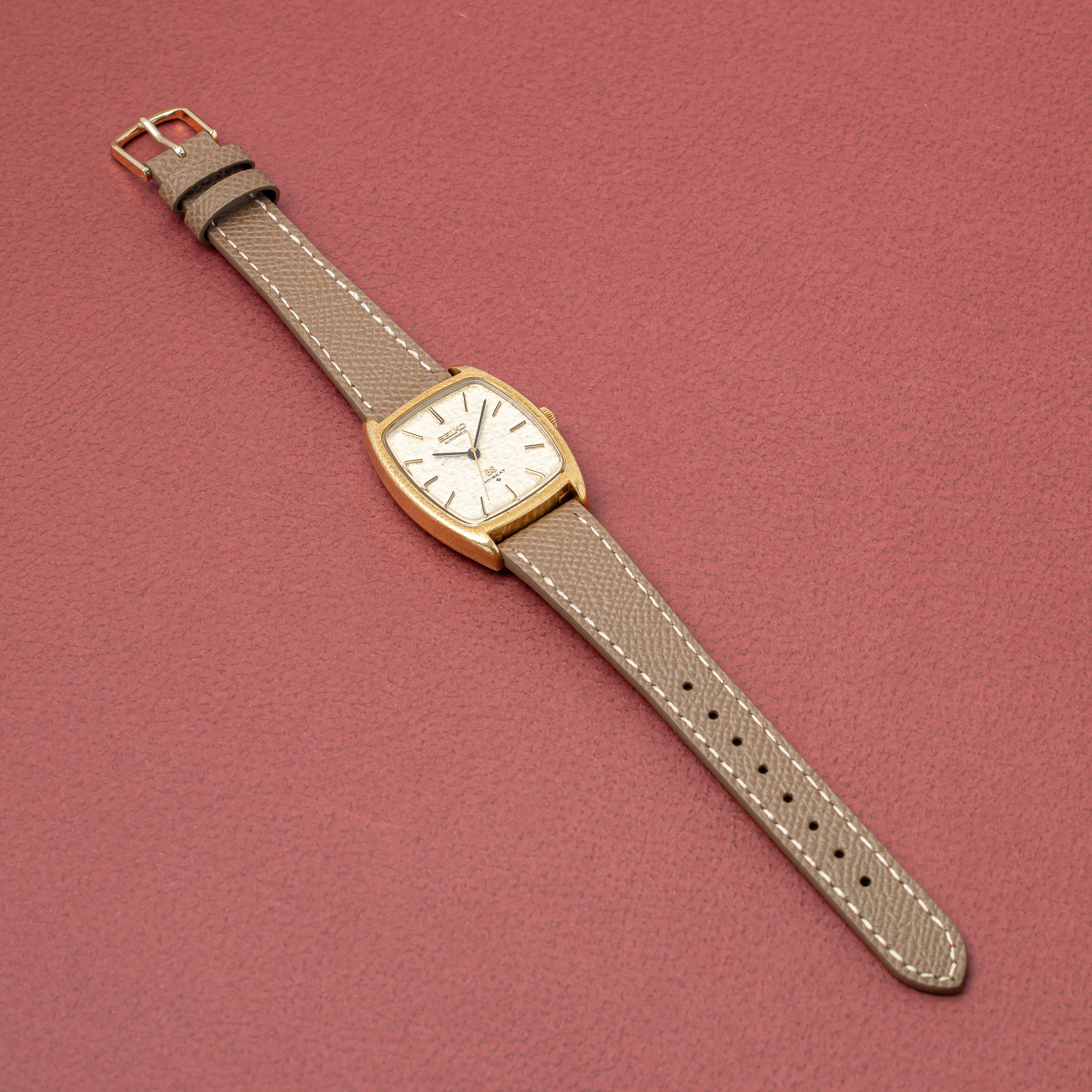 グランドセイコー ハイビート トノー型 1971年製 18金無垢 56GS Ref.5641-5000