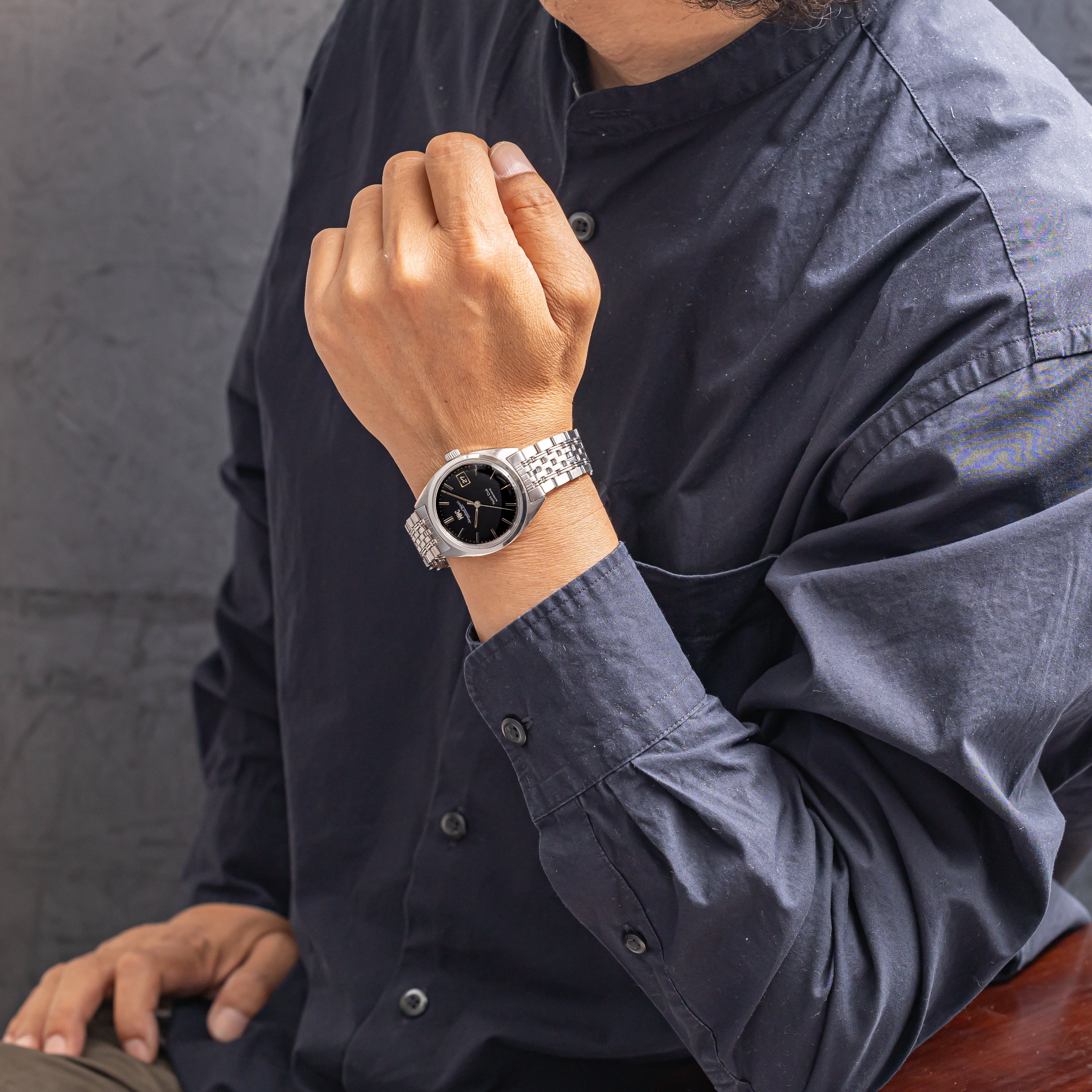 IWC ヨットクラブ 1966年製 オリジナルブラックダイヤル 純正ゲイフレアーブレス Cal.8541