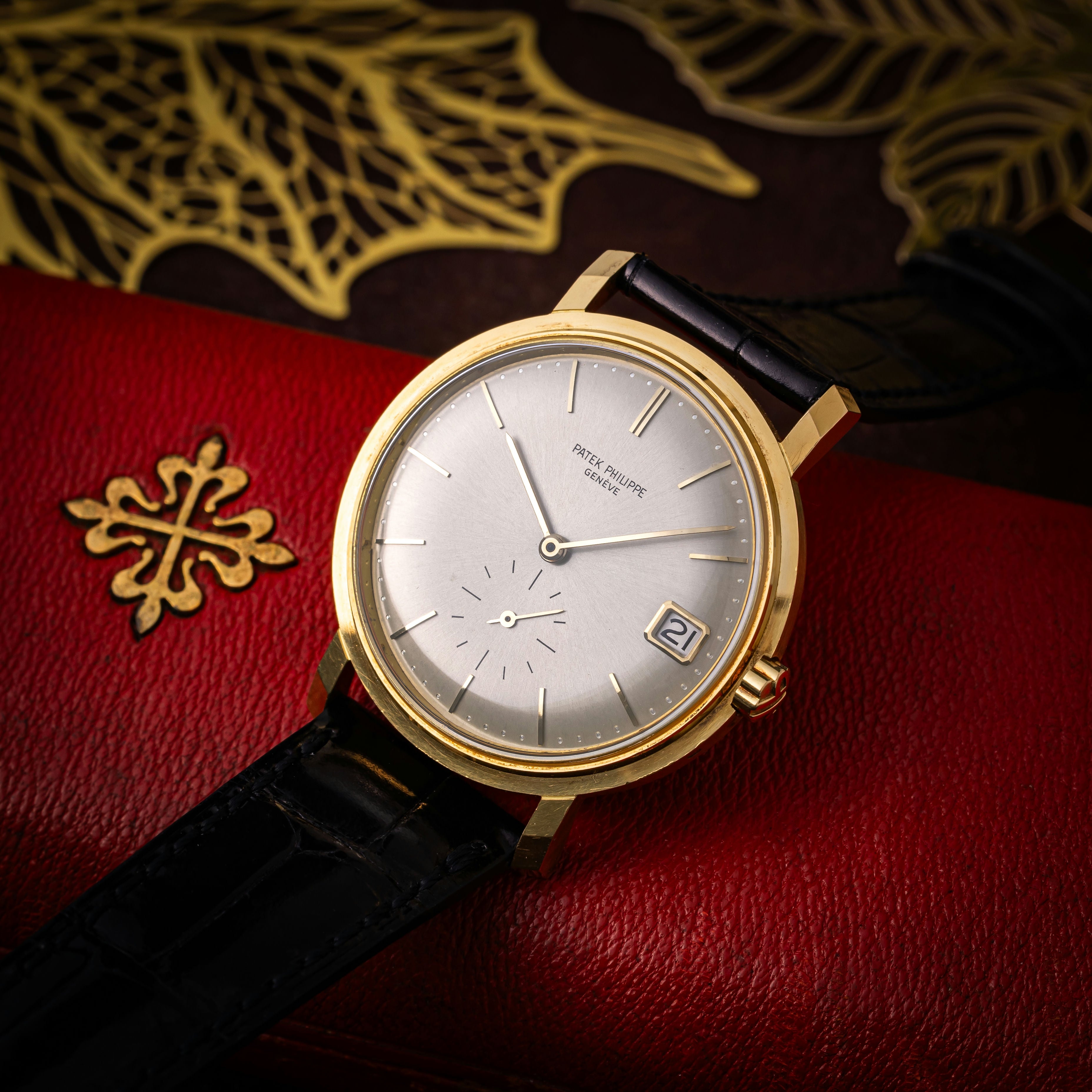 パテックフィリップ 1963年製 ラウンドケース 18金無垢 箱、アーカイブ付き