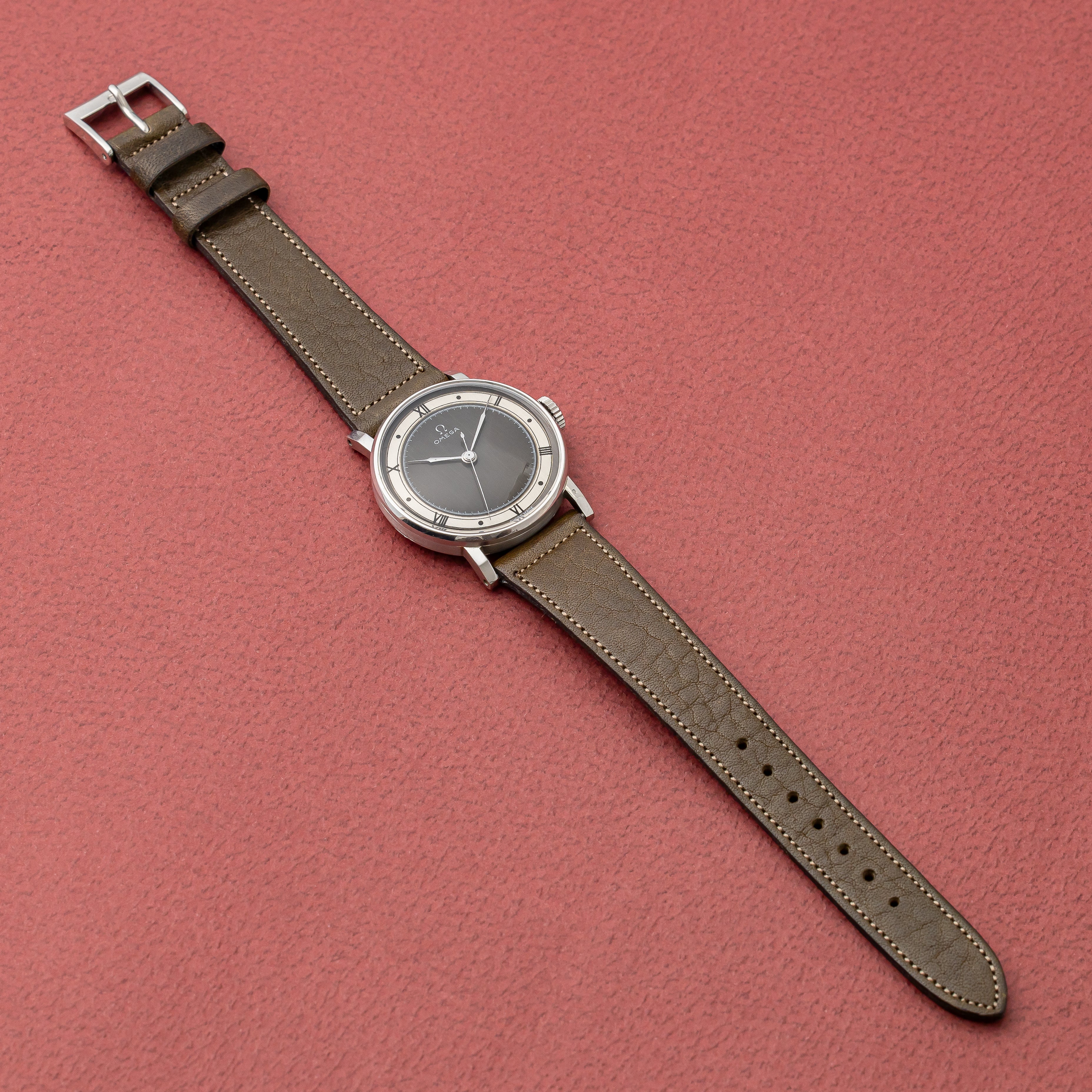 オメガ 30mmキャリバー ステンレスケース 1940年代製 Ref.2242/1 Cal.30SC T1 手巻き