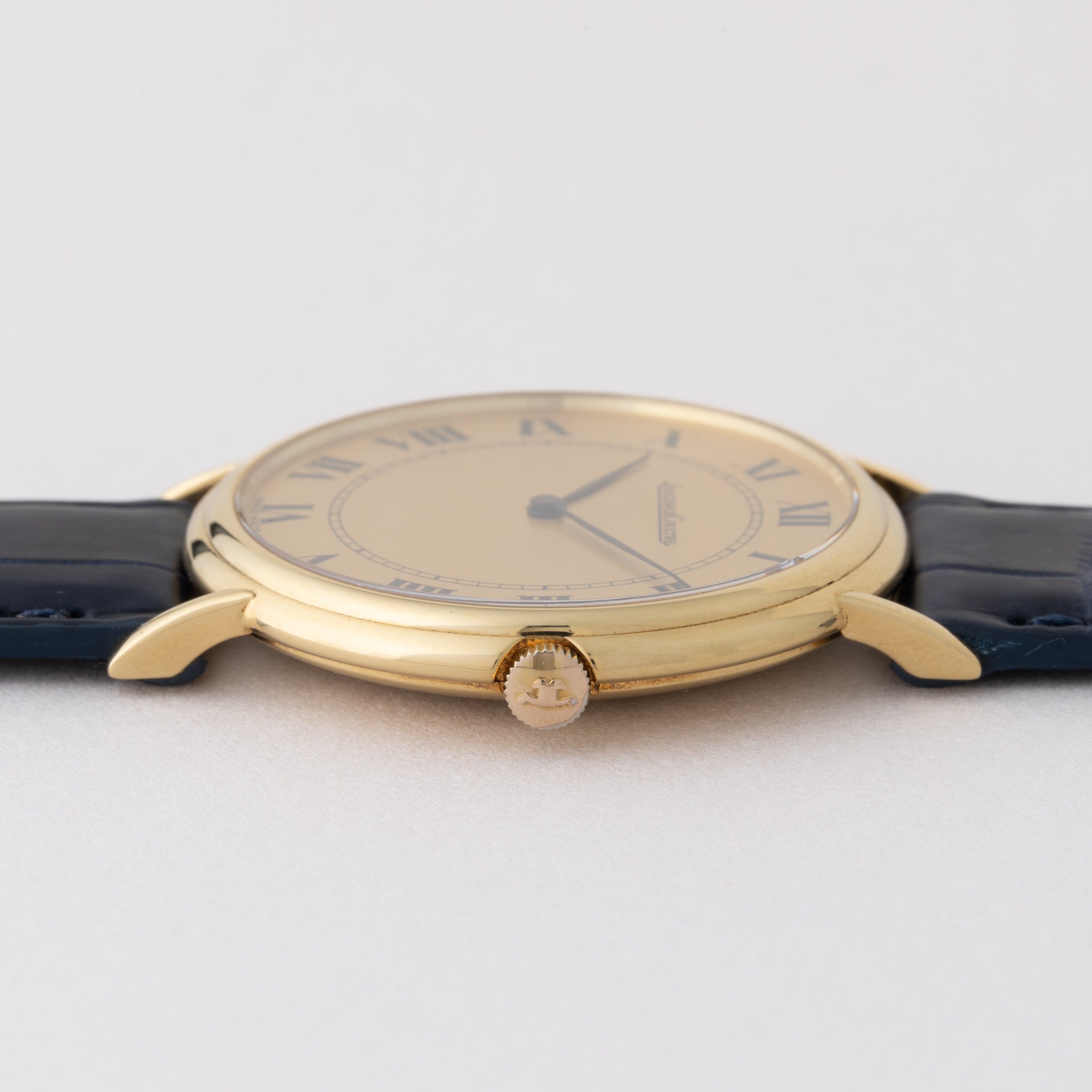 ジャガールクルト ラウンドケース 1970年代製 18金無垢 ローマンダイヤル Ref.9220-21