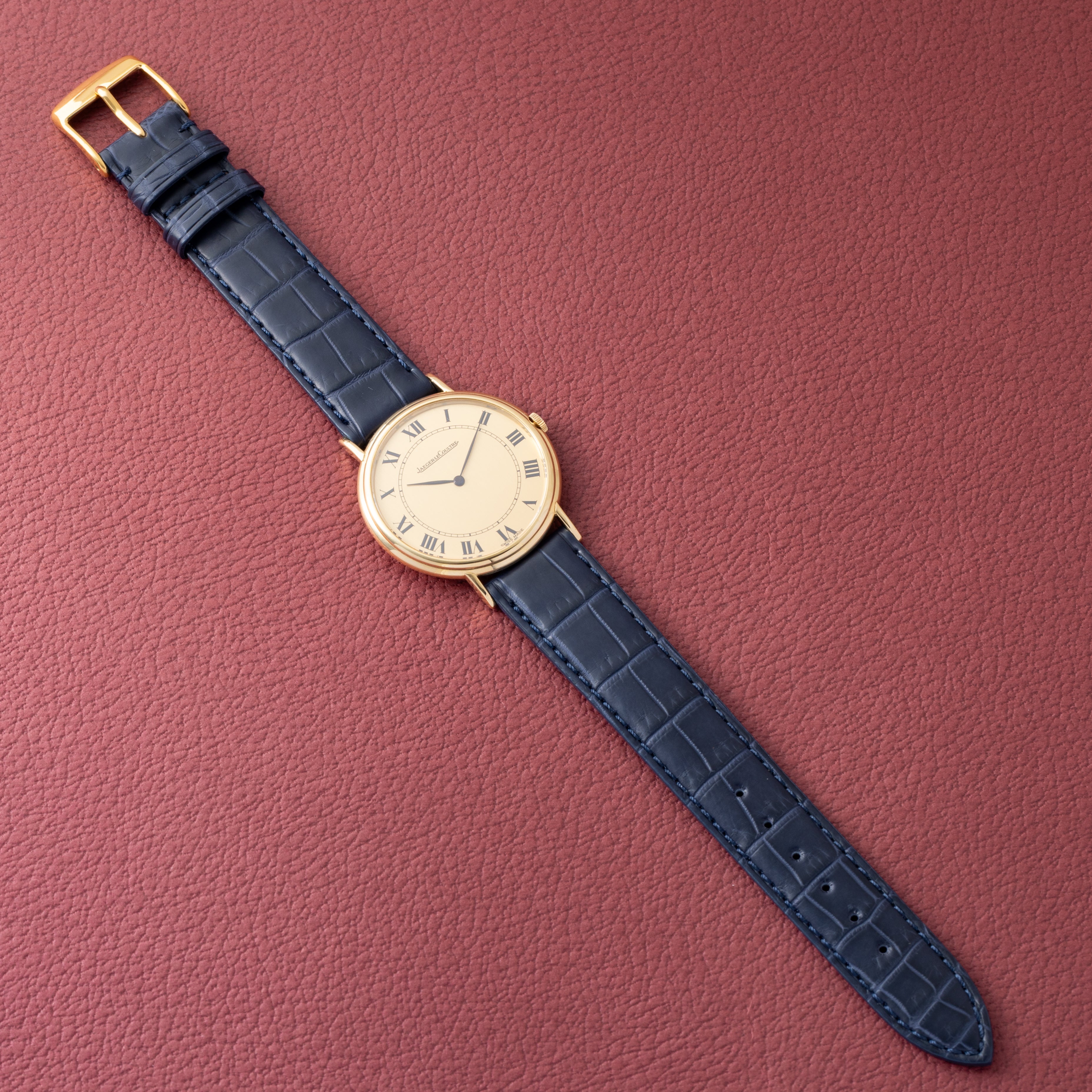 ジャガールクルト ラウンドケース 1970年代製 18金無垢 ローマンダイヤル Ref.9220-21