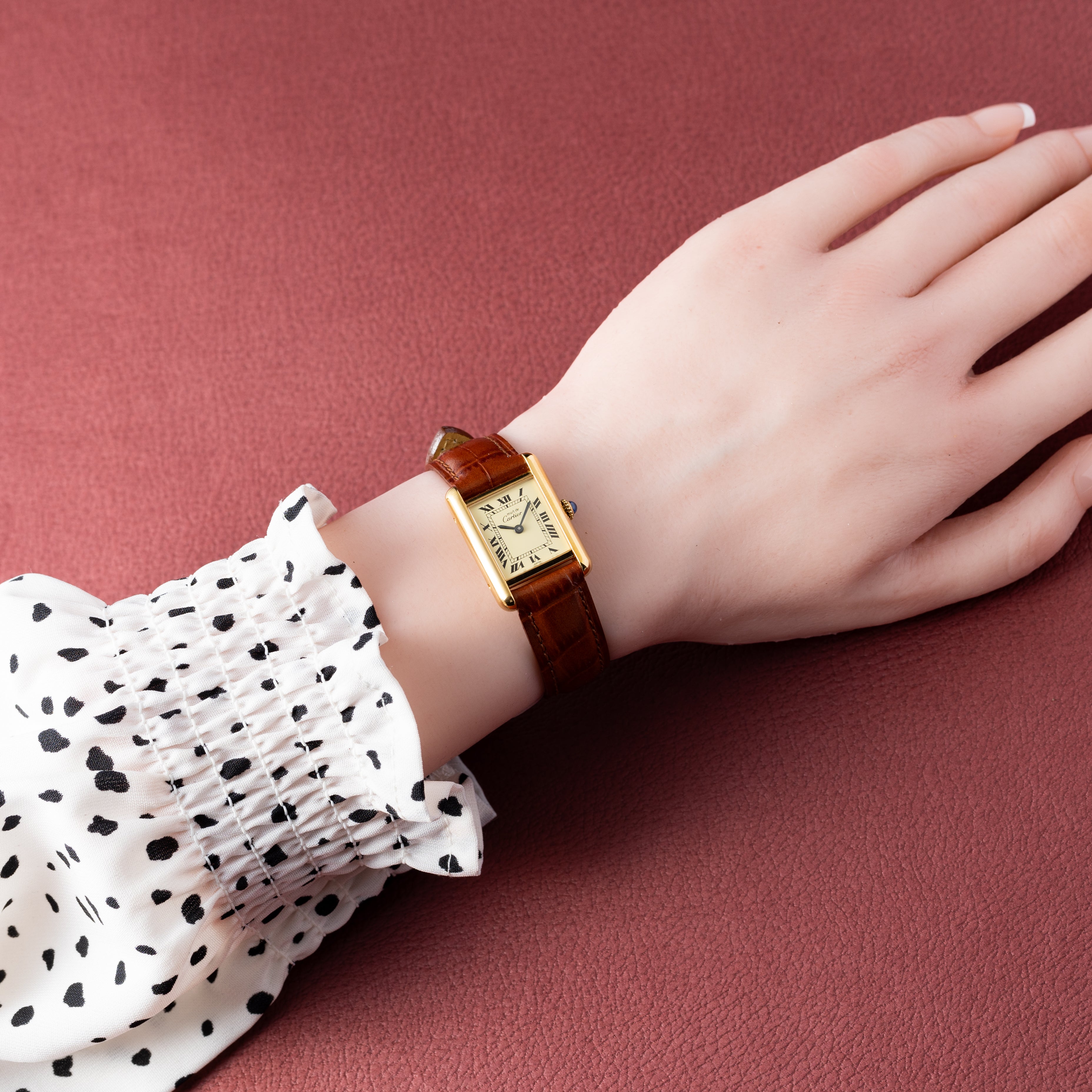 カルティエ マストタンク SMサイズ 1980年代 アイボリーローマンダイヤル 純正尾錠付き