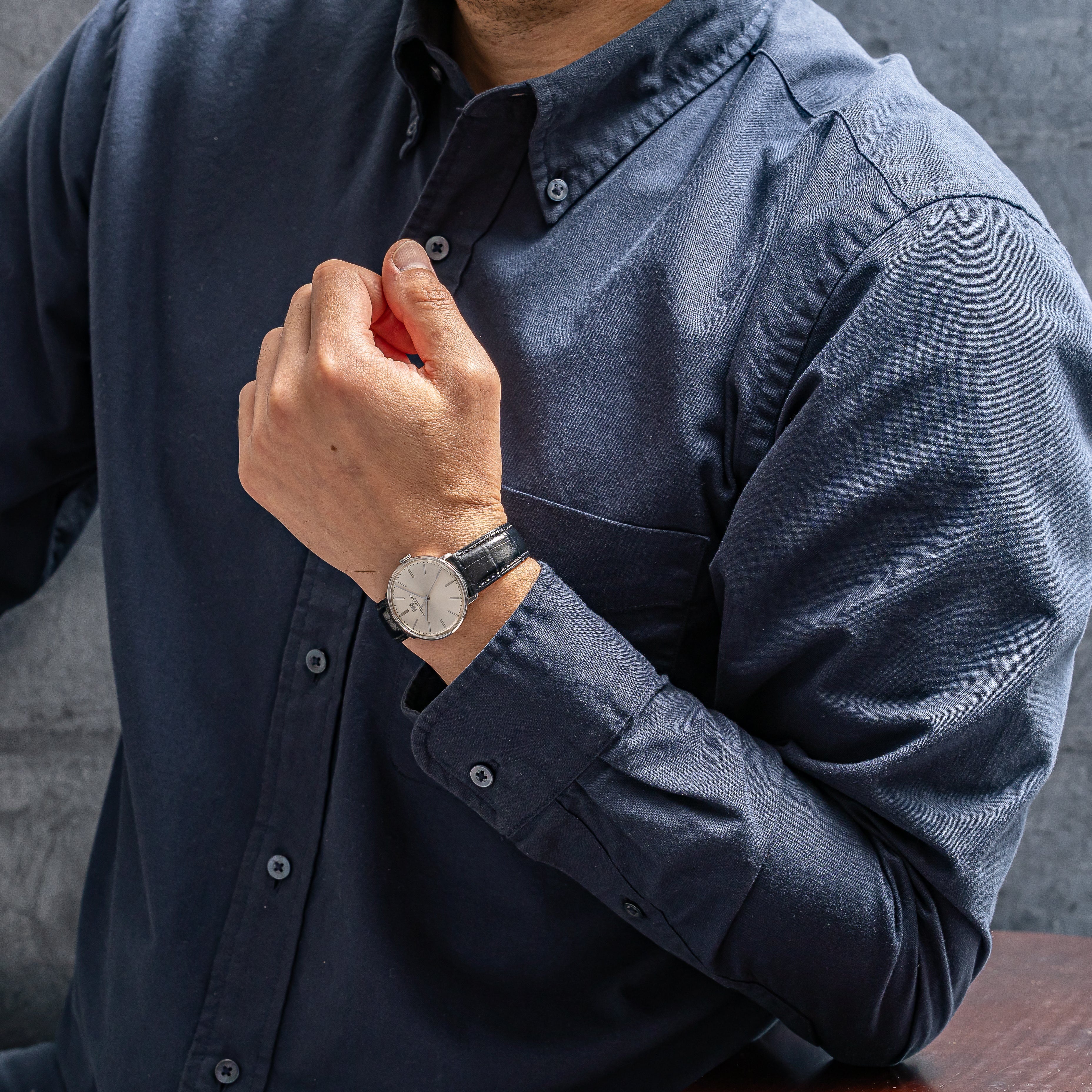 IWC ラウンドケース 1973年製 Ref.2401 国際サービス保証書付き Cal.403