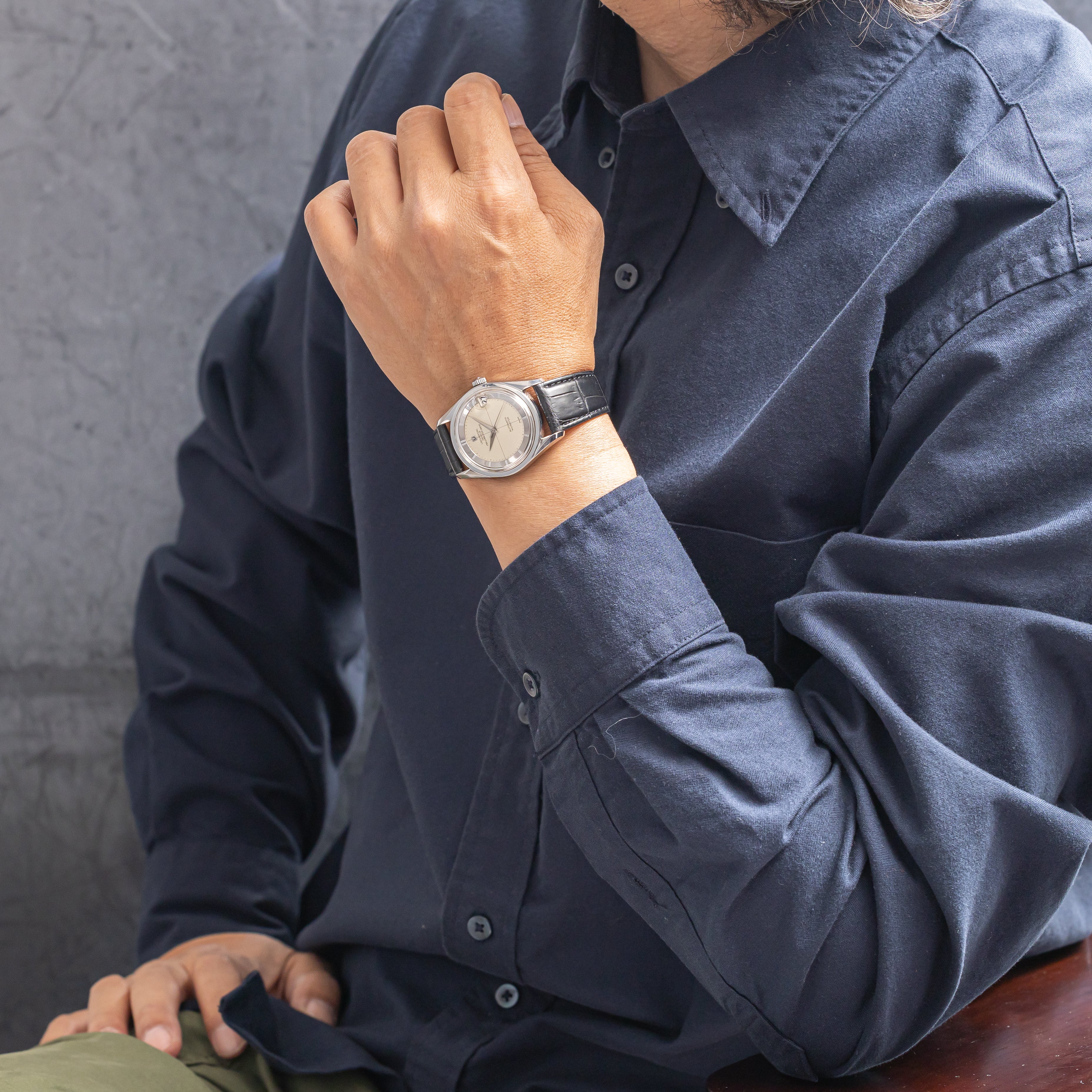 ユニバーサル ジュネーブ ポールルーターデイト 1960年代製 純正尾錠付き