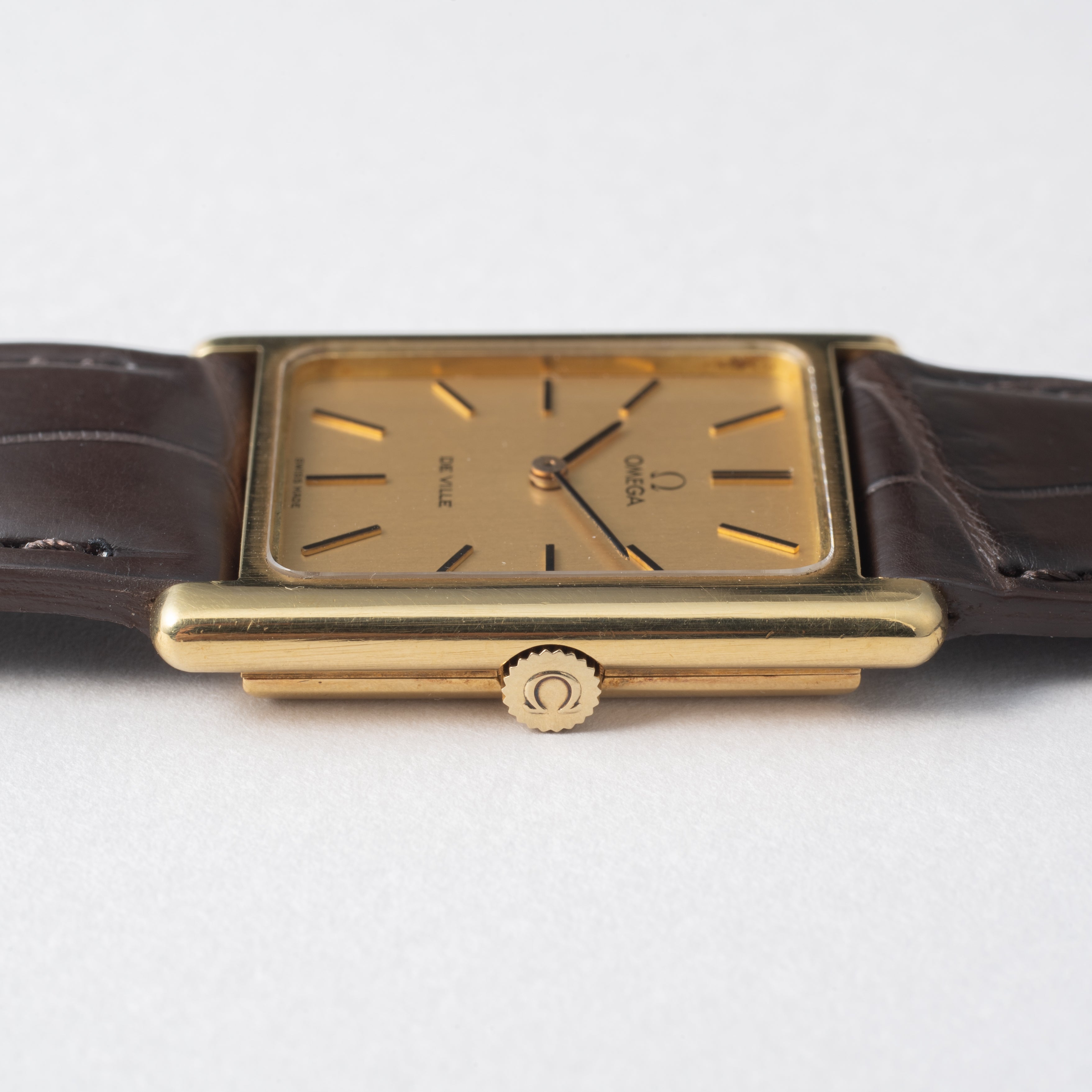 オメガ デ・ヴィル レクタンギュラー 18金無垢ケース 1973年製 タンクウォッチ