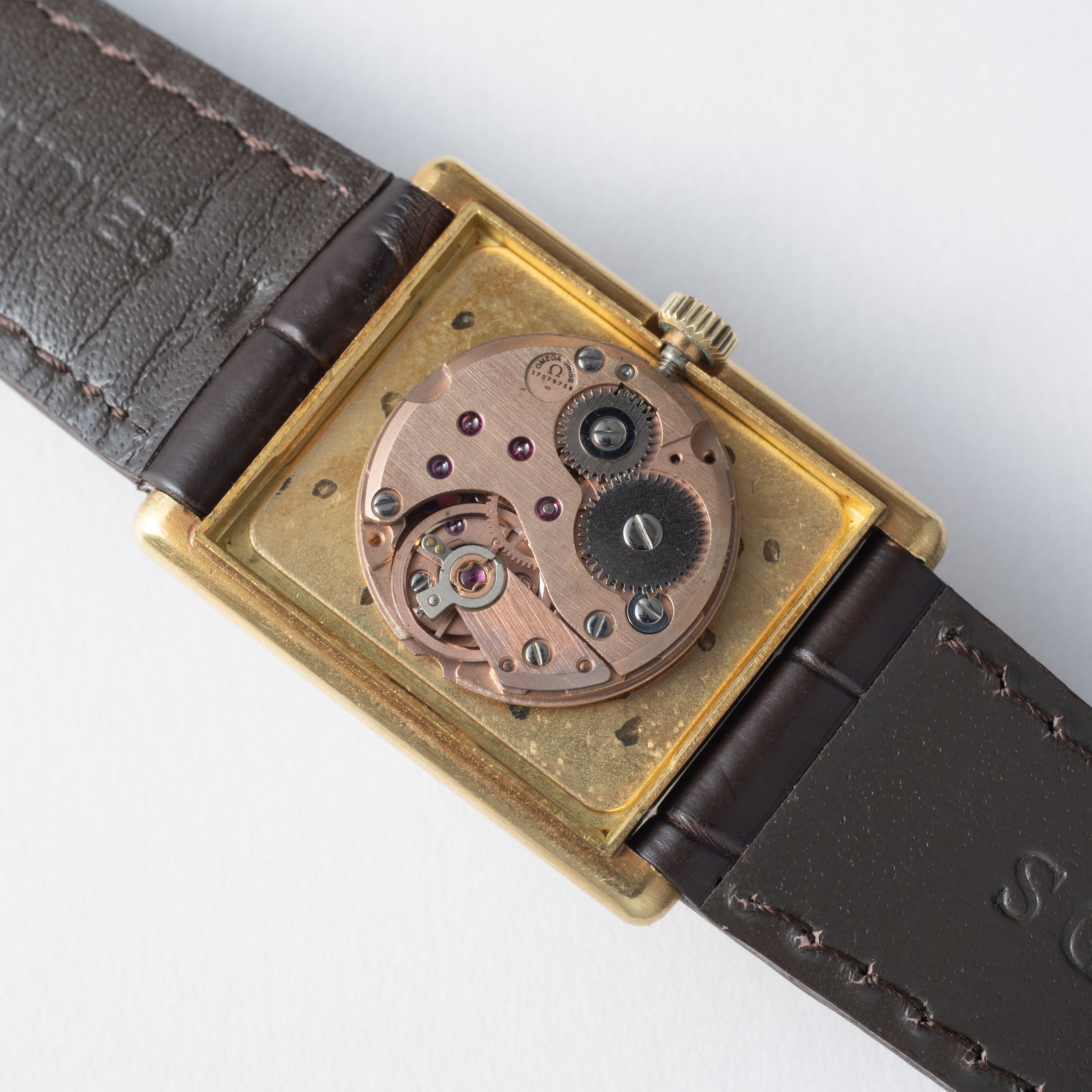 オメガ デ・ヴィル レクタンギュラー 18金無垢ケース 1973年製 タンクウォッチ