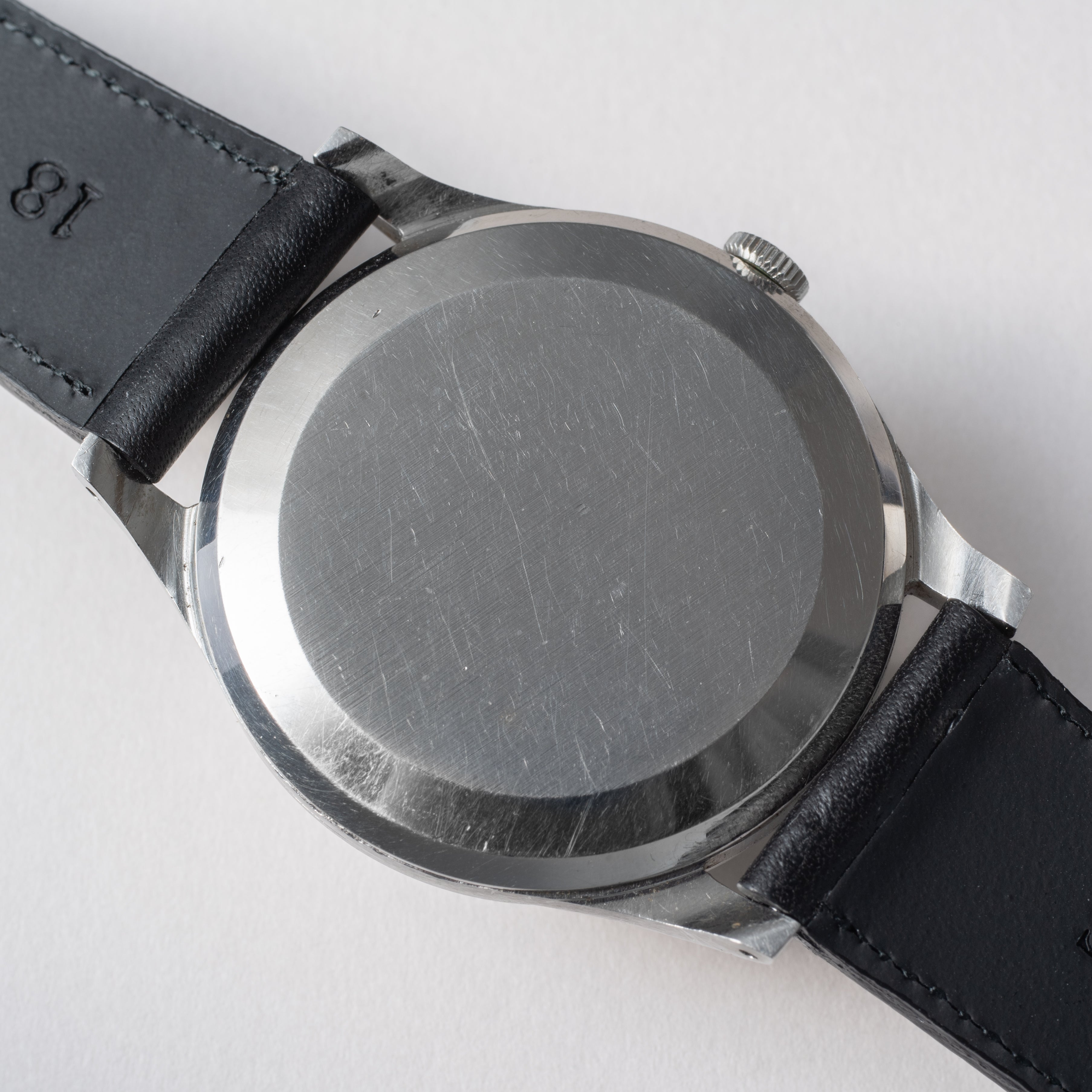 IWC ラウンドケース 1961年製 手巻き Cal.89 砲弾インデックス