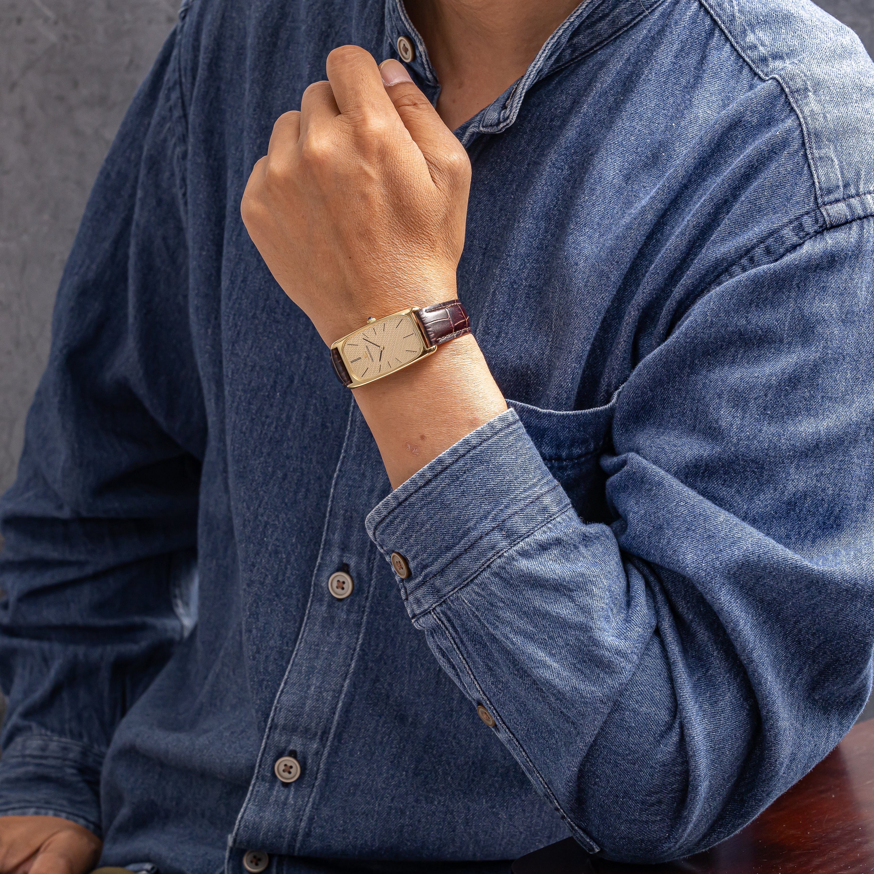 ジャガールクルト レクタンギュラー 18金無垢 Ref.9107.21 箱付き 1980年代製