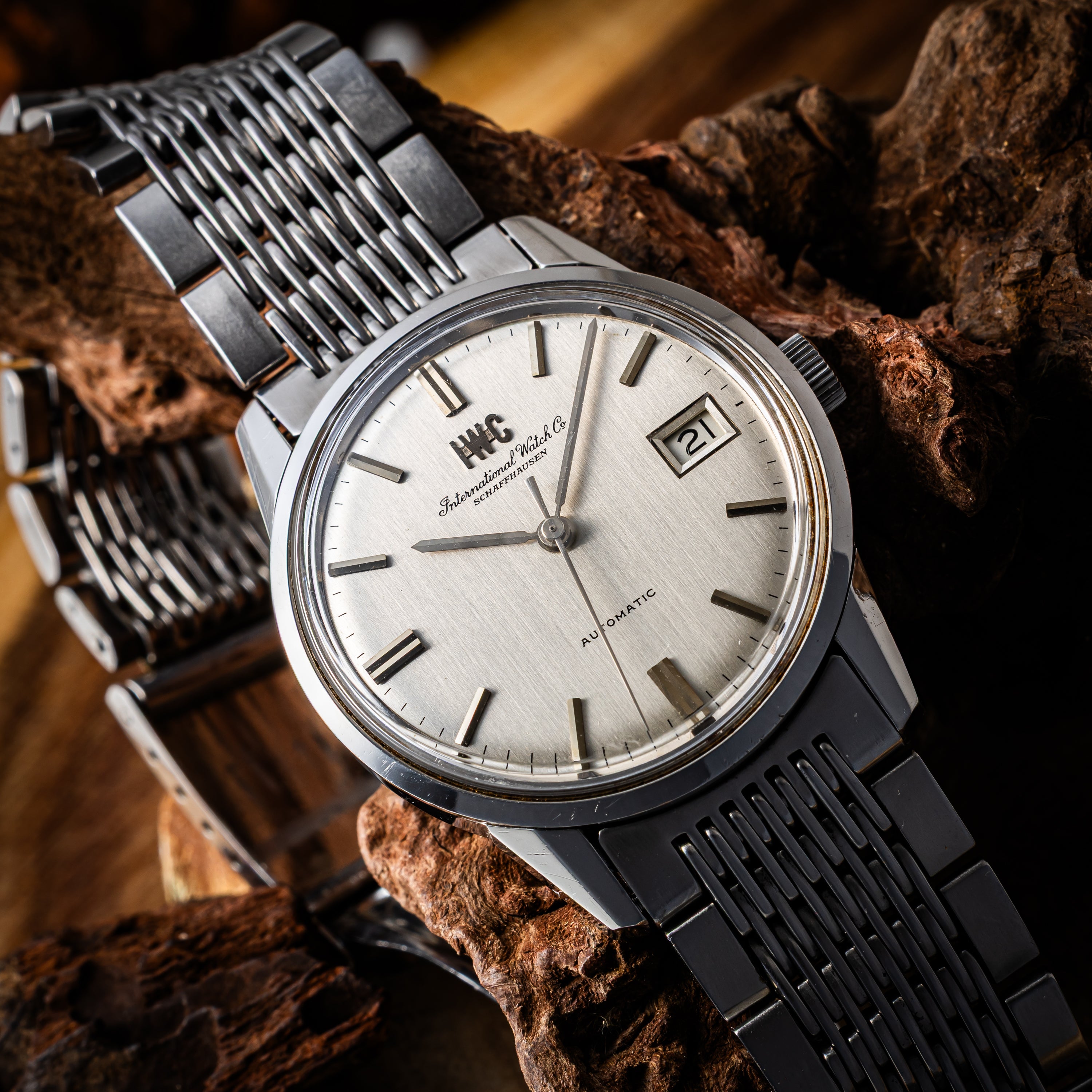 IWC ラウンドケース 自動巻き 1970年製(昭和45年製) Ref.R810A Cal.8541B 純正ブレス付き