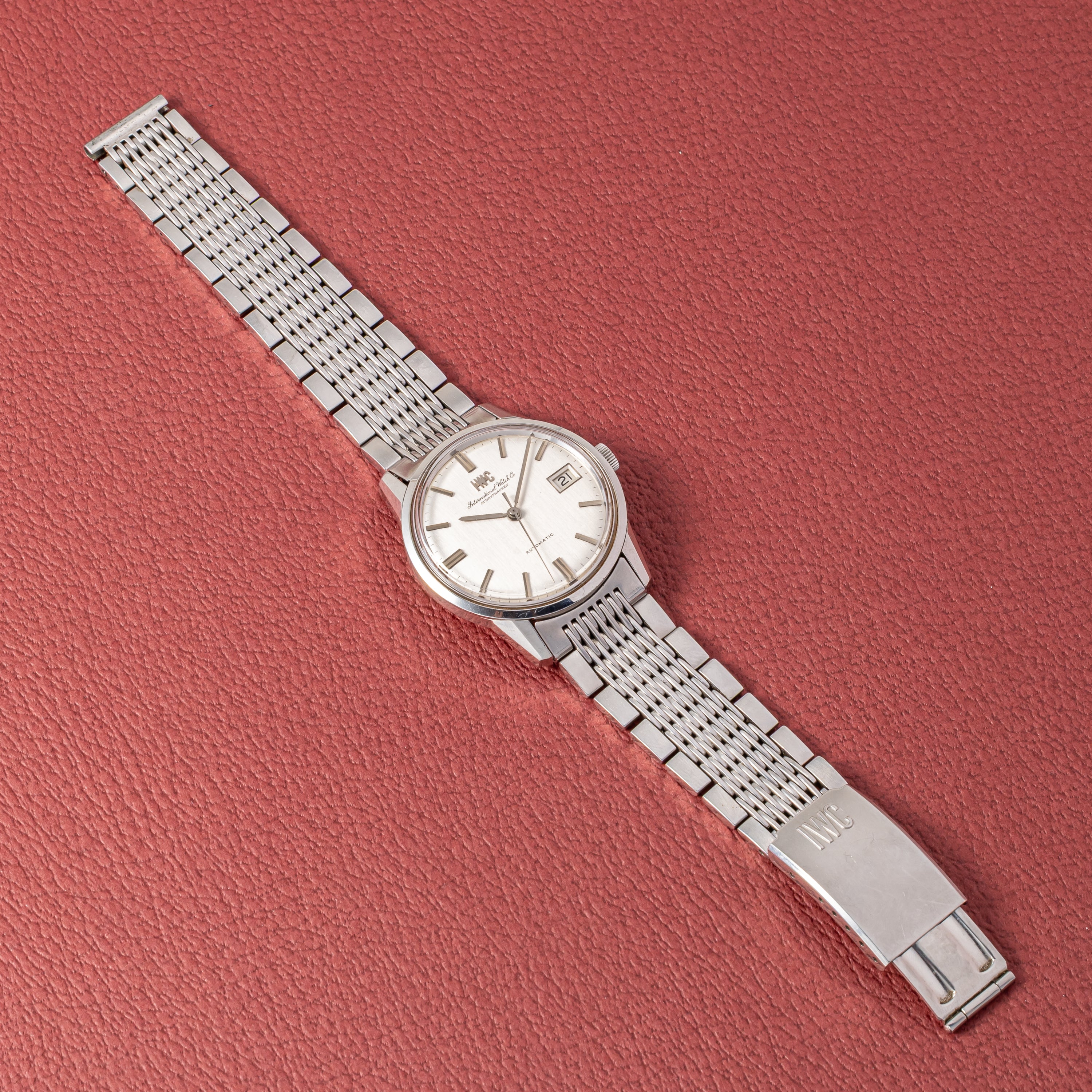 IWC ラウンドケース 自動巻き 1970年製(昭和45年製) Ref.R810A Cal.8541B 純正ブレス付き