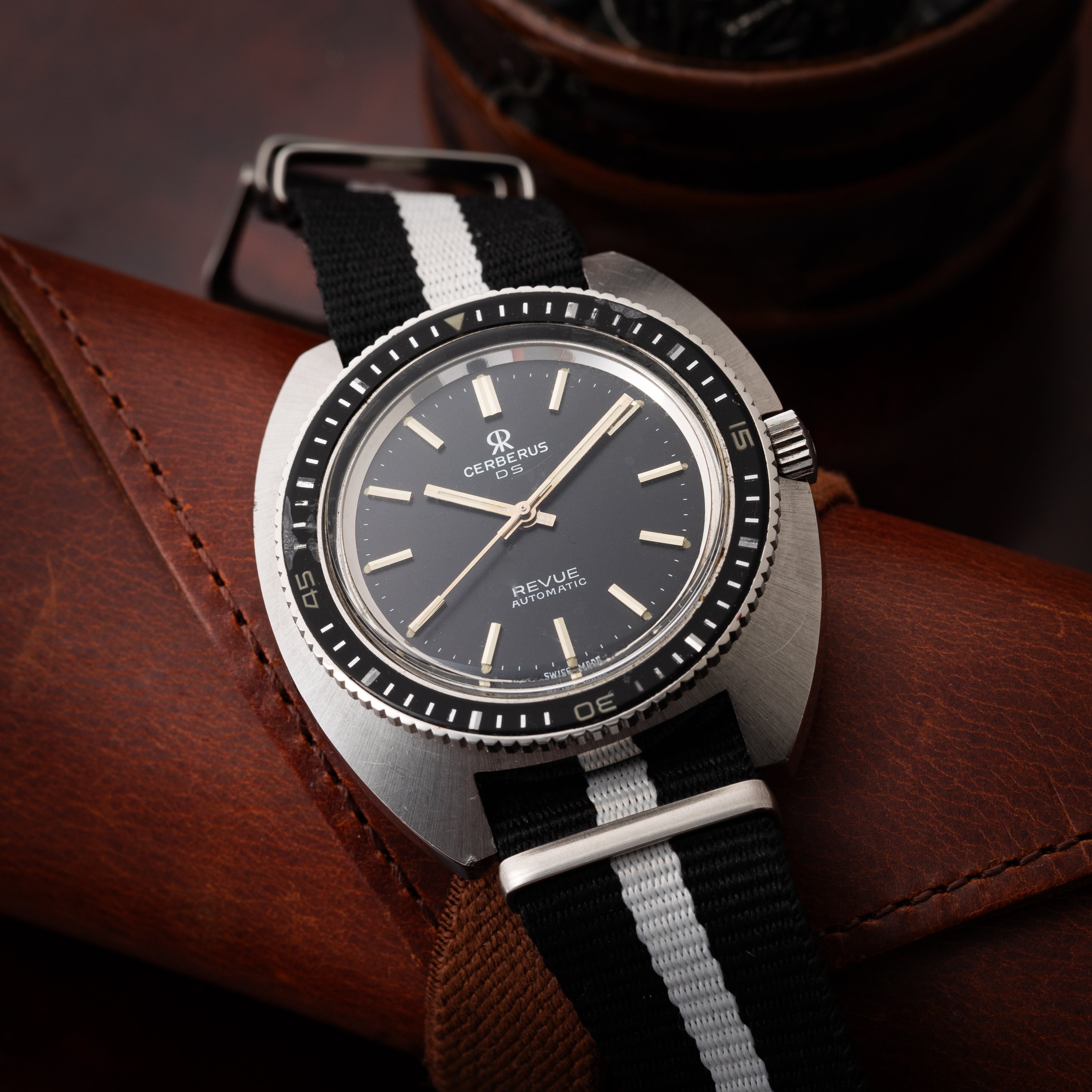 レビュー ケルベロスダイバー 1960年代 自動巻き