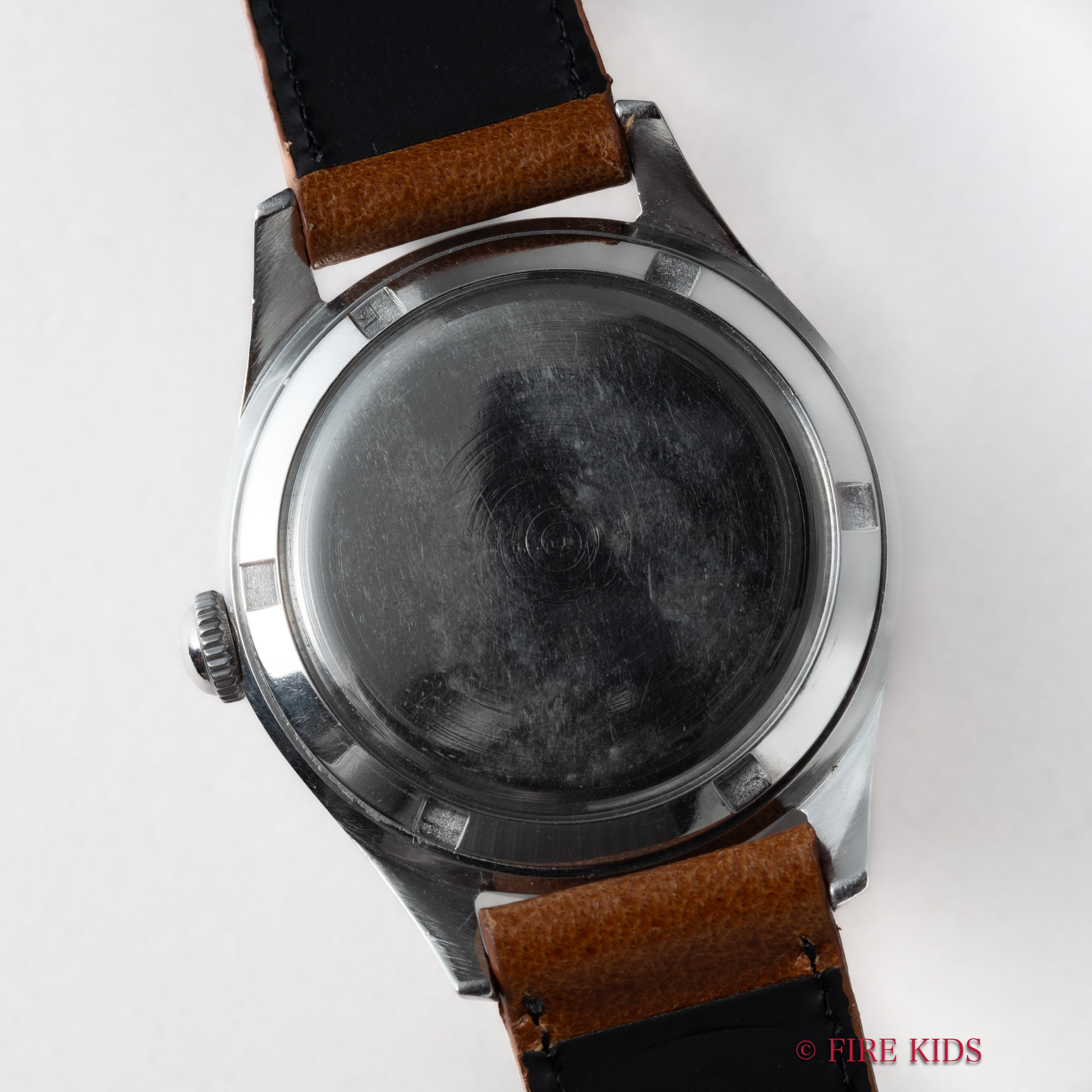 オメガ ラウンドケース ツイストラグ 手巻き 1950年製(昭和25年製) Ref.2667-1 Cal.420