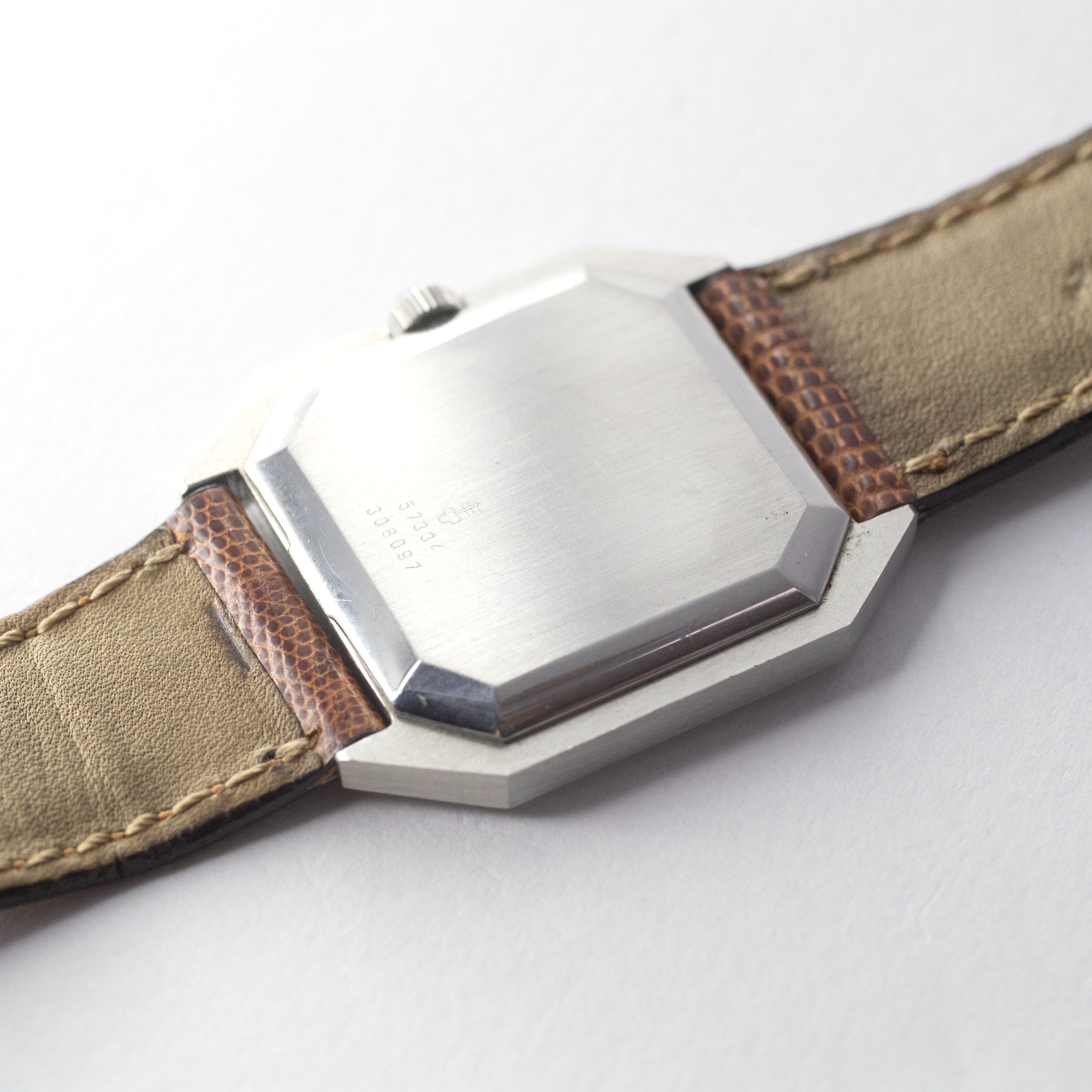 コルム オクタゴンケース 1970年代 手巻き 純正尾錠