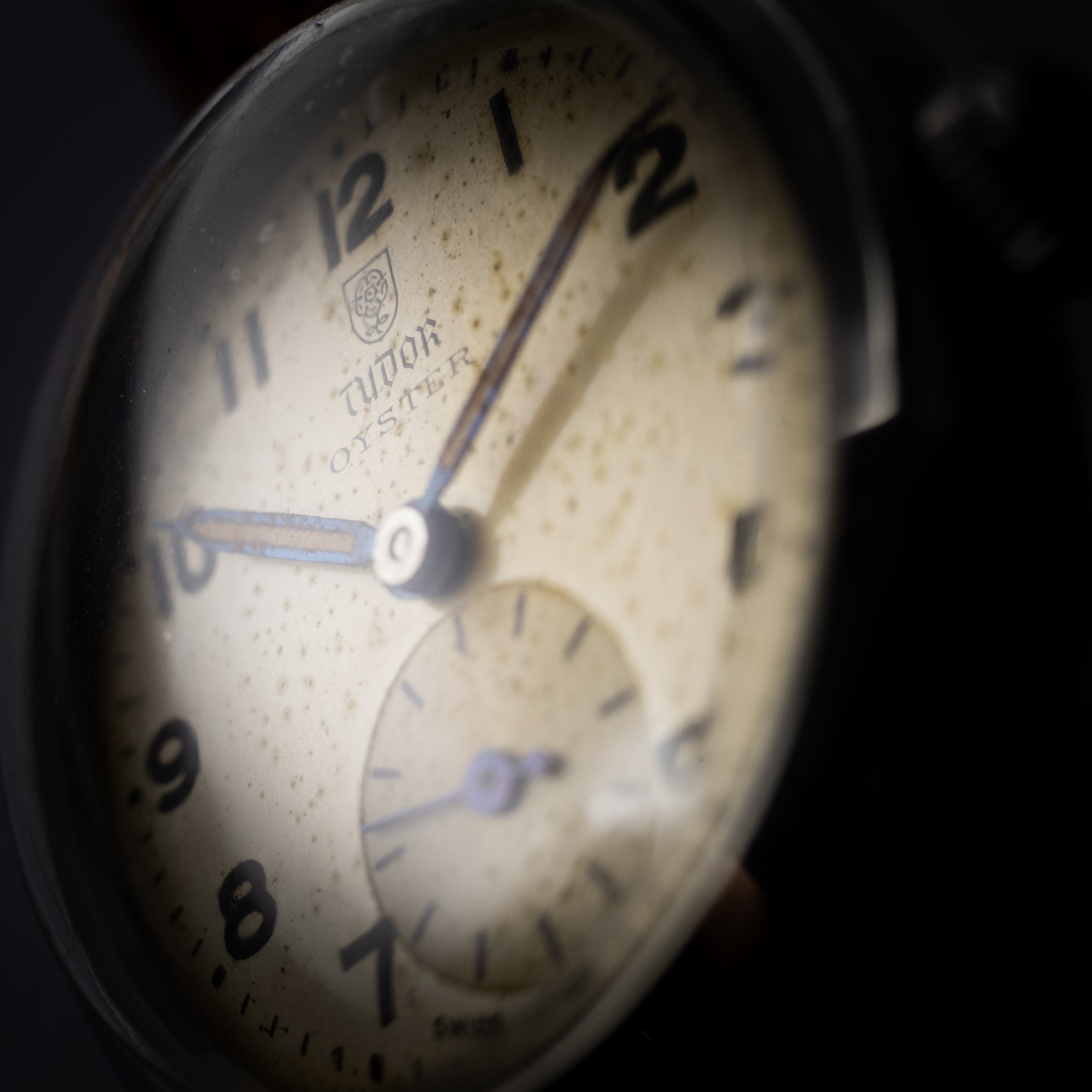 TUDOR 盾薔薇オイスター 1935年製 スモールセコンド