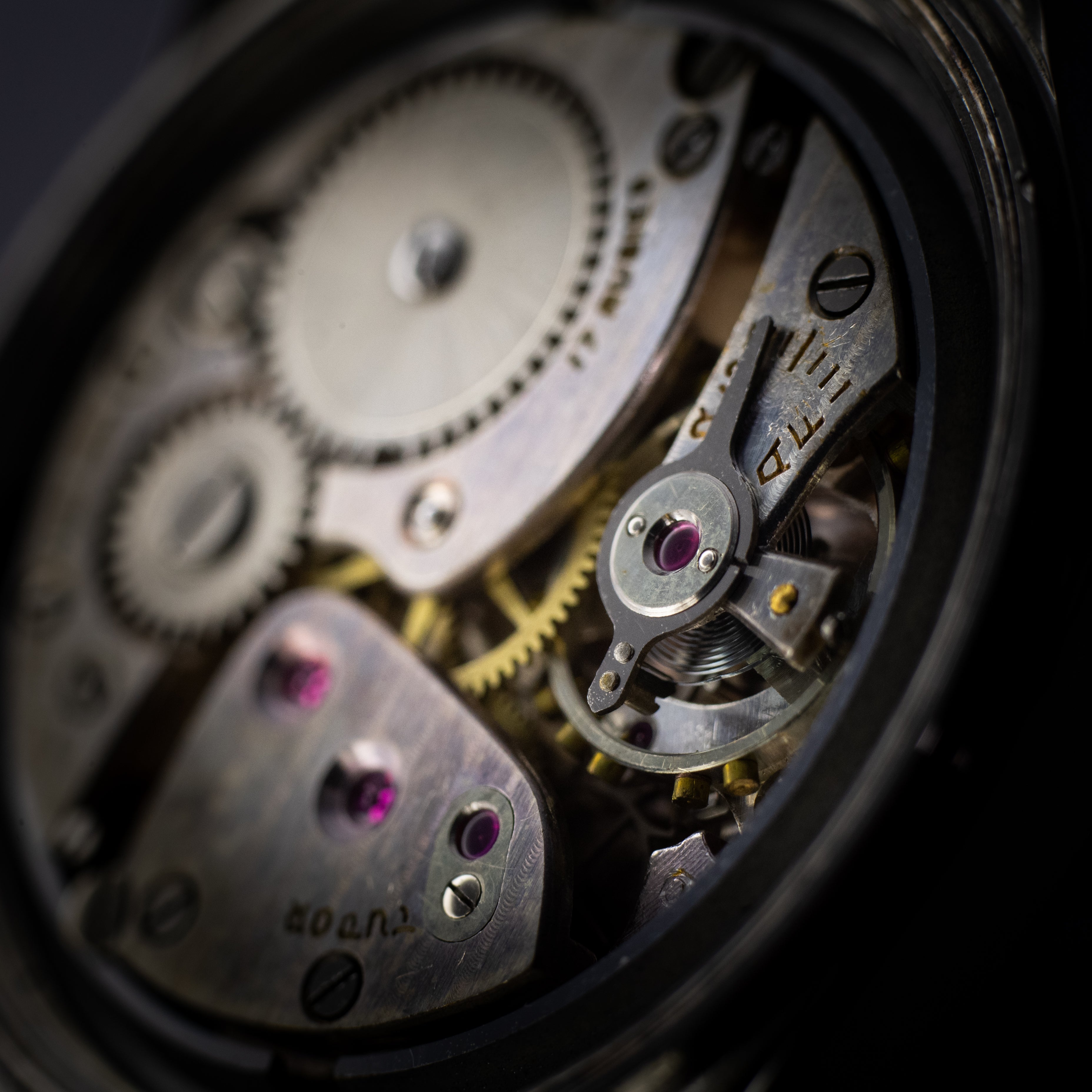 TUDOR 盾薔薇オイスター 1935年製 スモールセコンド