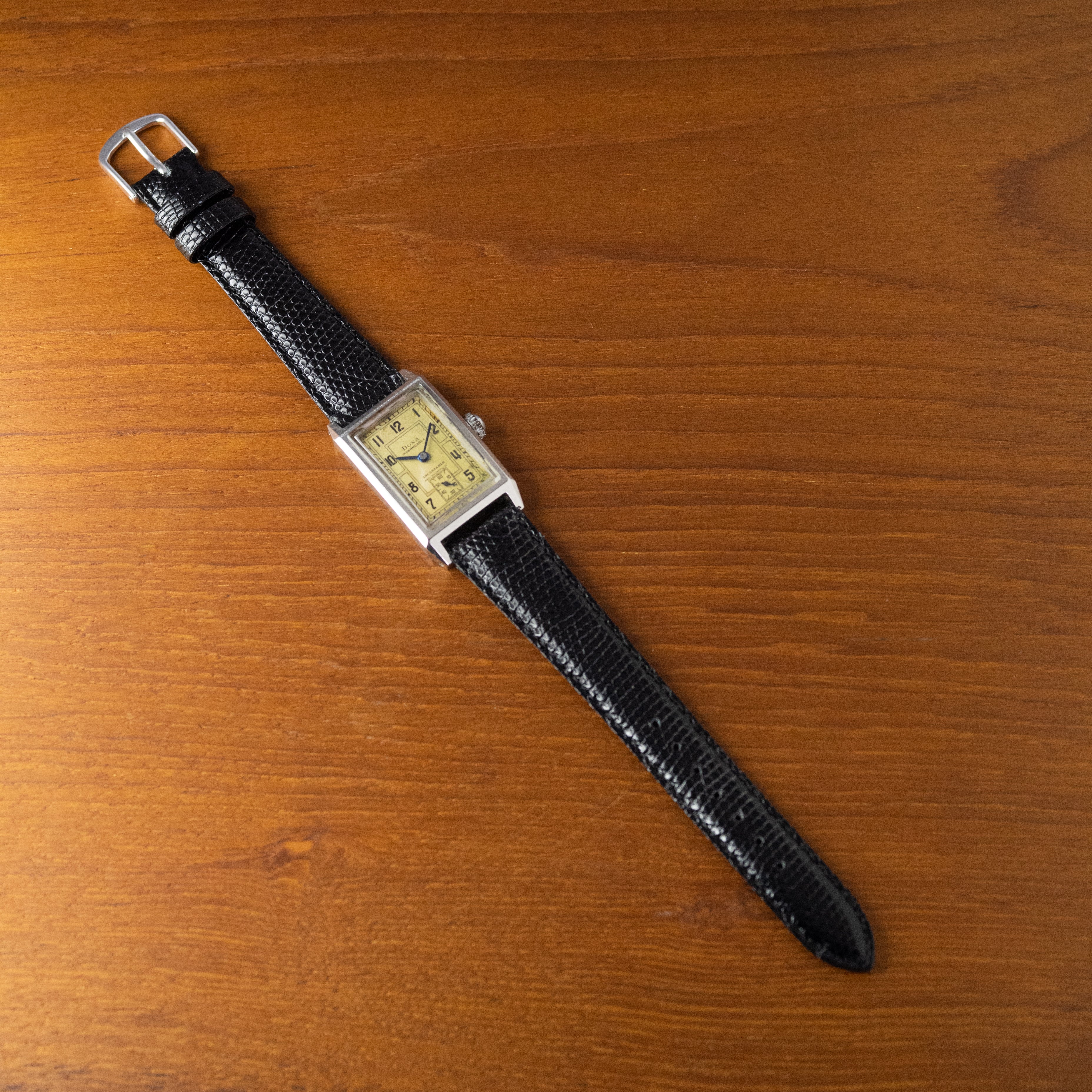 DOXA クラムシェルケース 1940年代製 レクタンギュラー