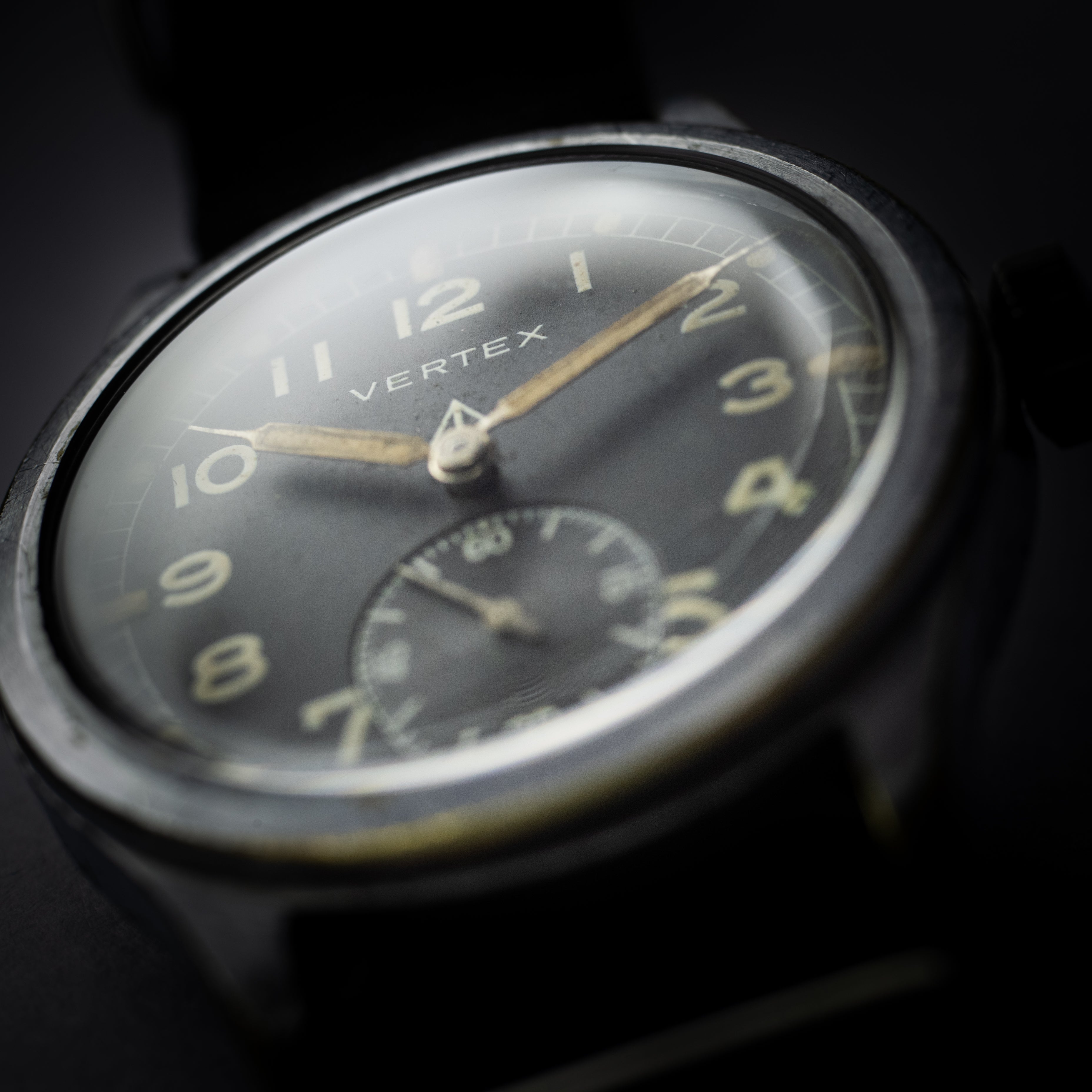 VERTEX イギリス軍用時計 ブロードアロー W.W.W.1940年代製 ダーティーダース