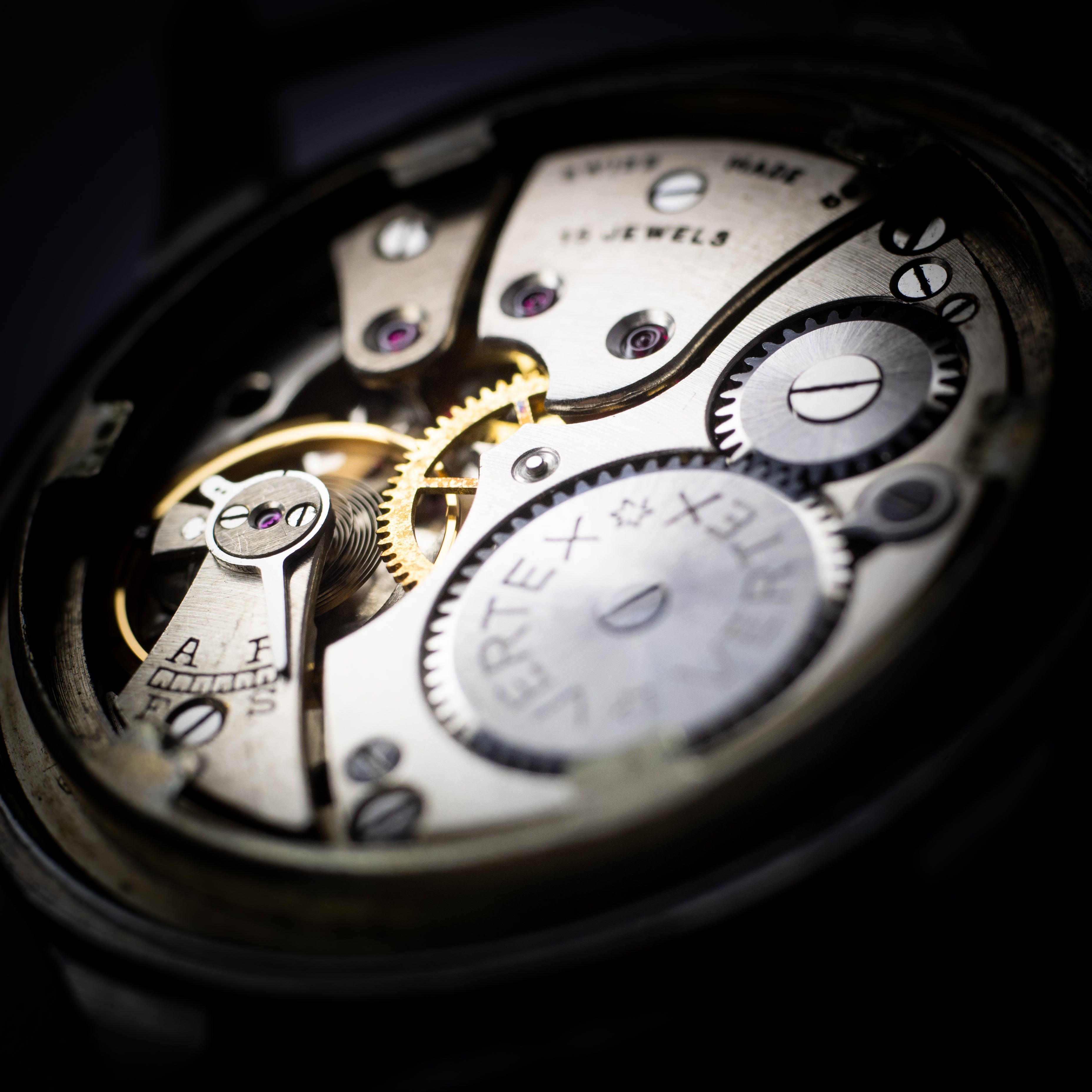 VERTEX イギリス軍用時計 ブロードアロー W.W.W.1940年代製 ダーティーダース