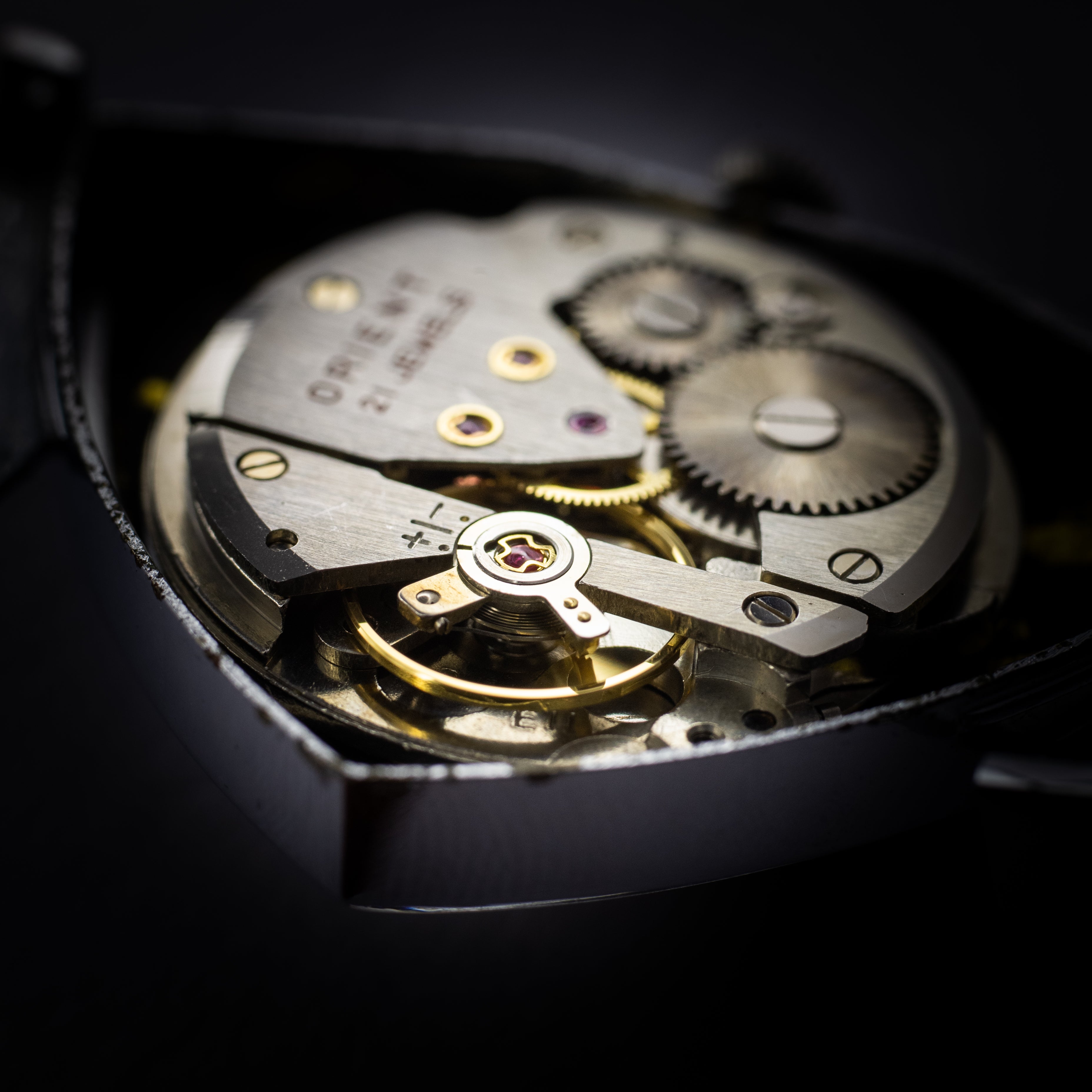 オリエント オリジナル三角時計 ベンチュラタイプ 1960年代製 AAA