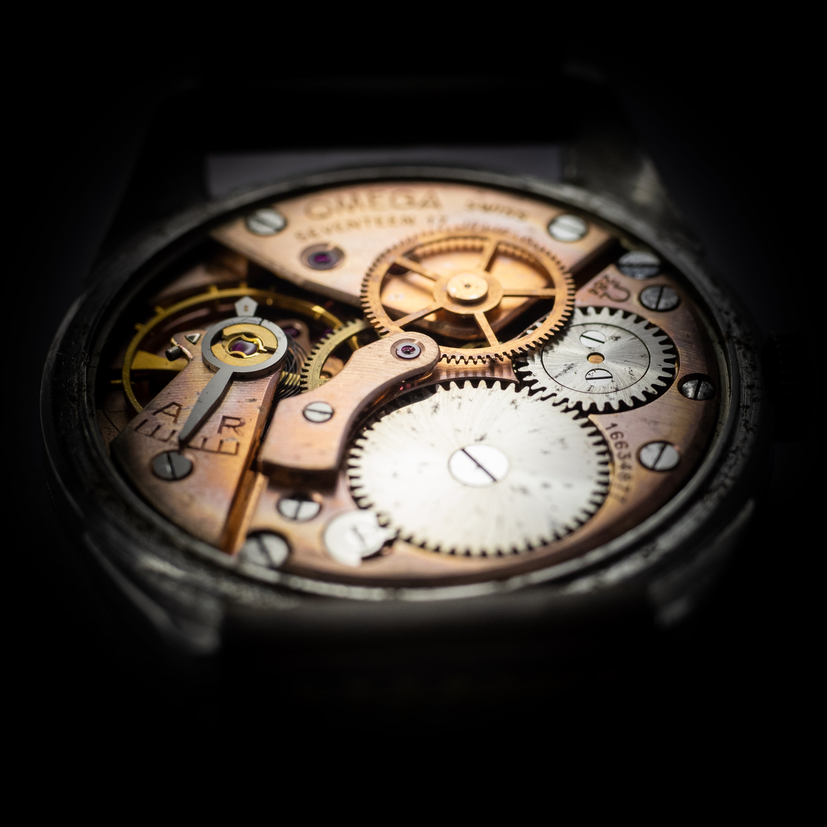 オメガ 30mmキャリバー 1958年製 ラウンド アイボリーダイヤル