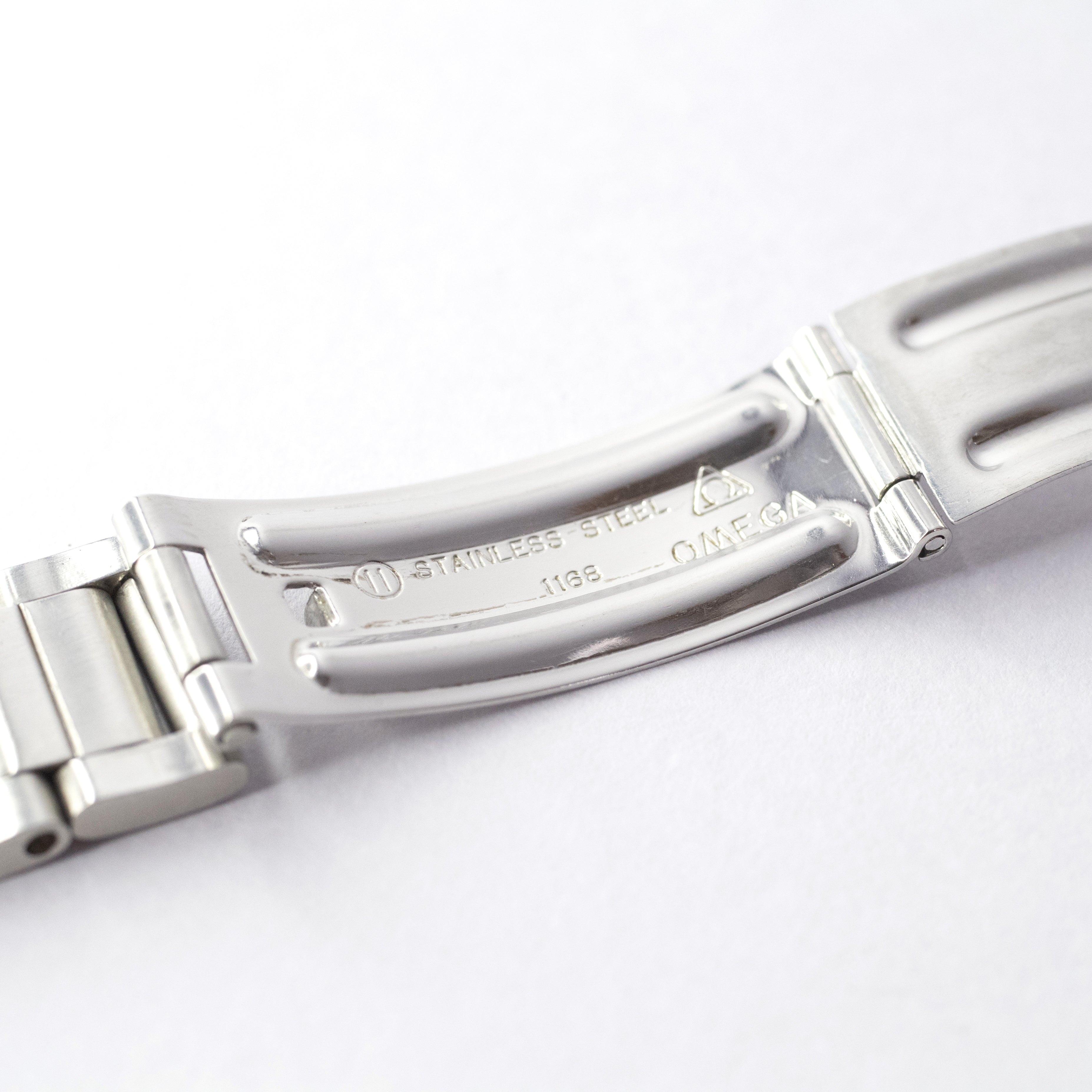 オメガ ジュネーブ 1969年製 手巻き ブレス付き チューラーWネーム
