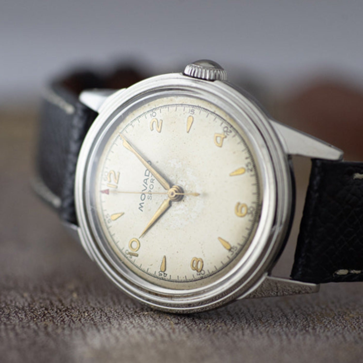 モバード 手巻き ラウンド FBケース 1940年代