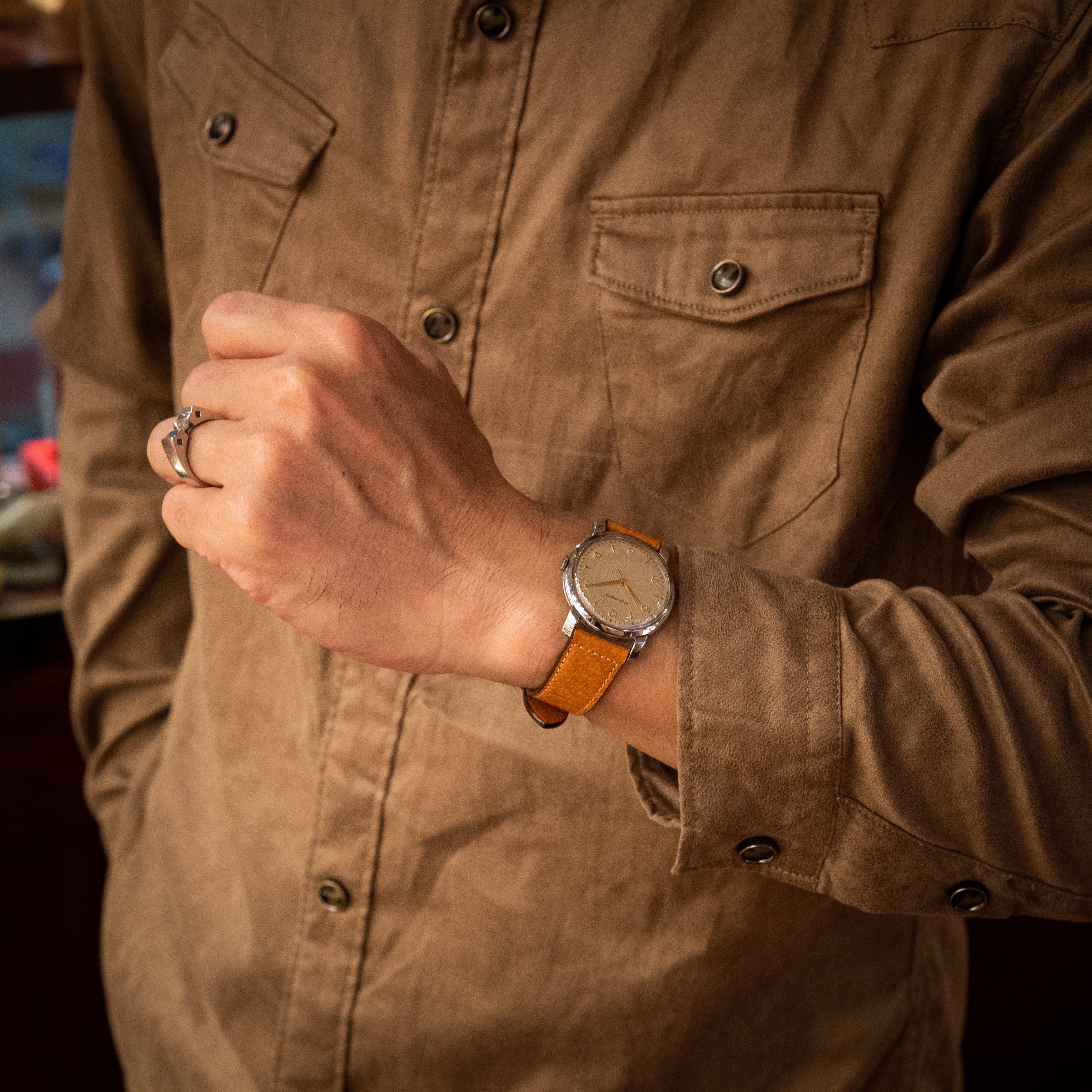 モバード ギョウシェダイヤル 1950年代 手巻き