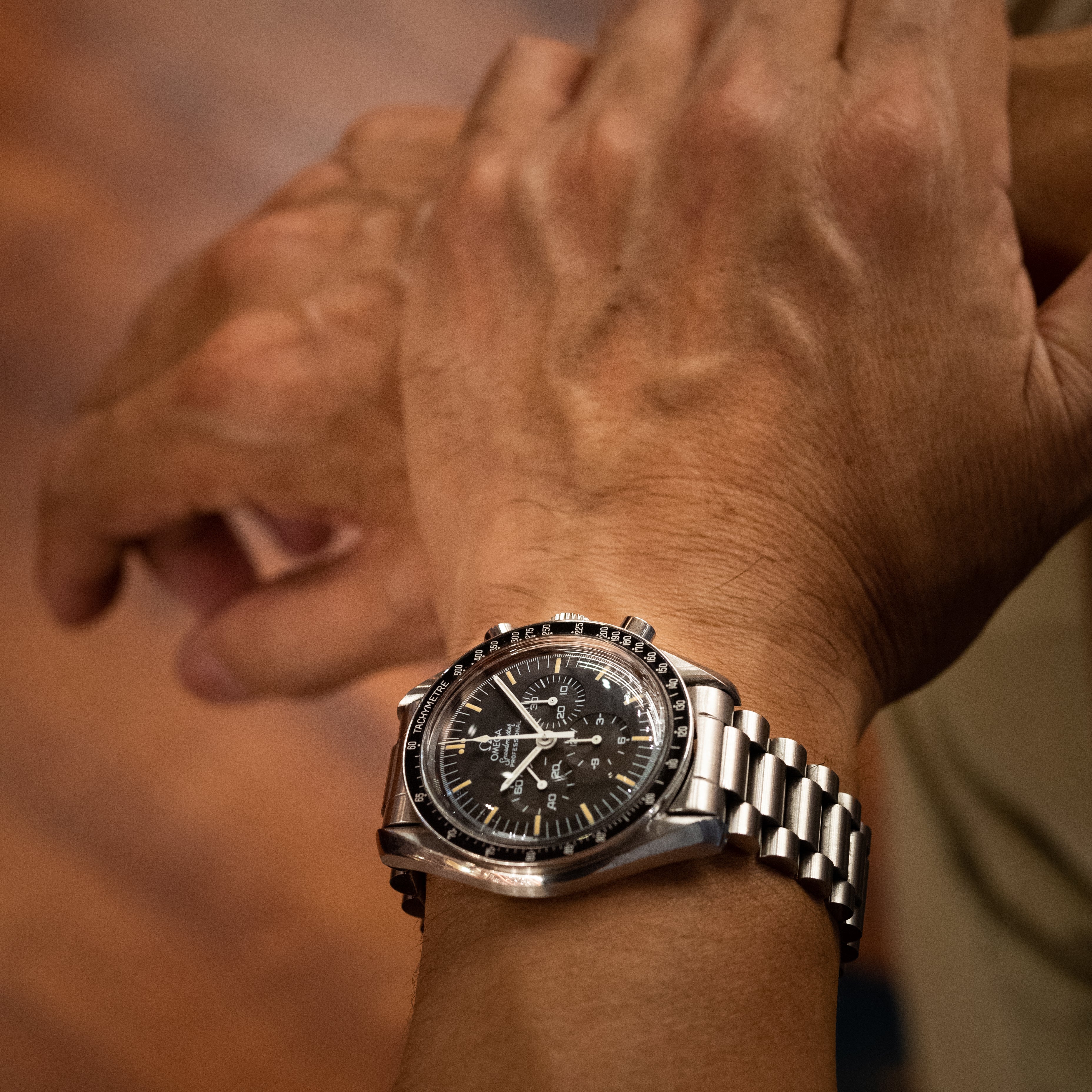 オメガ 1988年製 スピードマスタープロフェッショナル5thモデル 下がりr希少3連ブレス