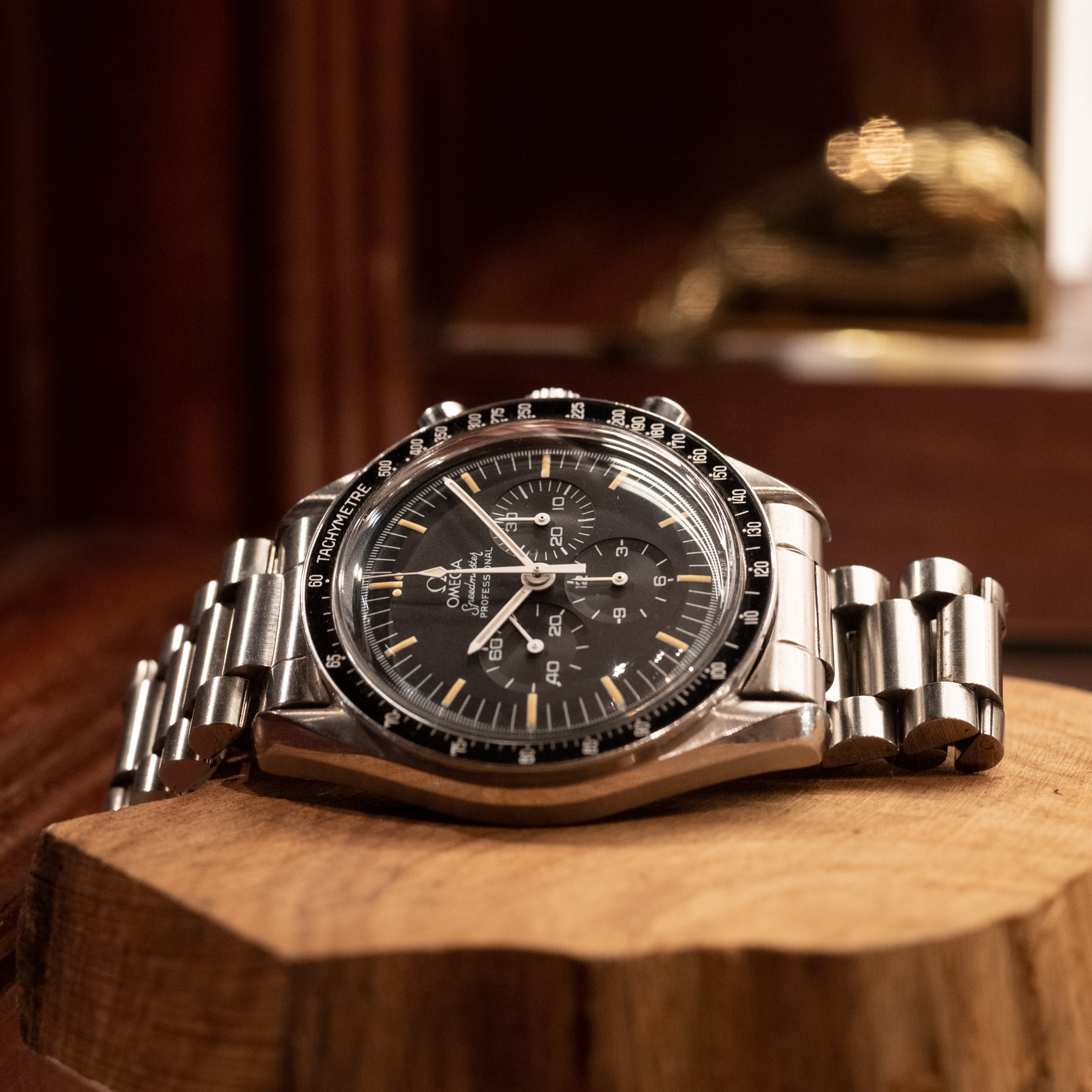 オメガ 1988年製 スピードマスタープロフェッショナル5thモデル 下がりr希少3連ブレス