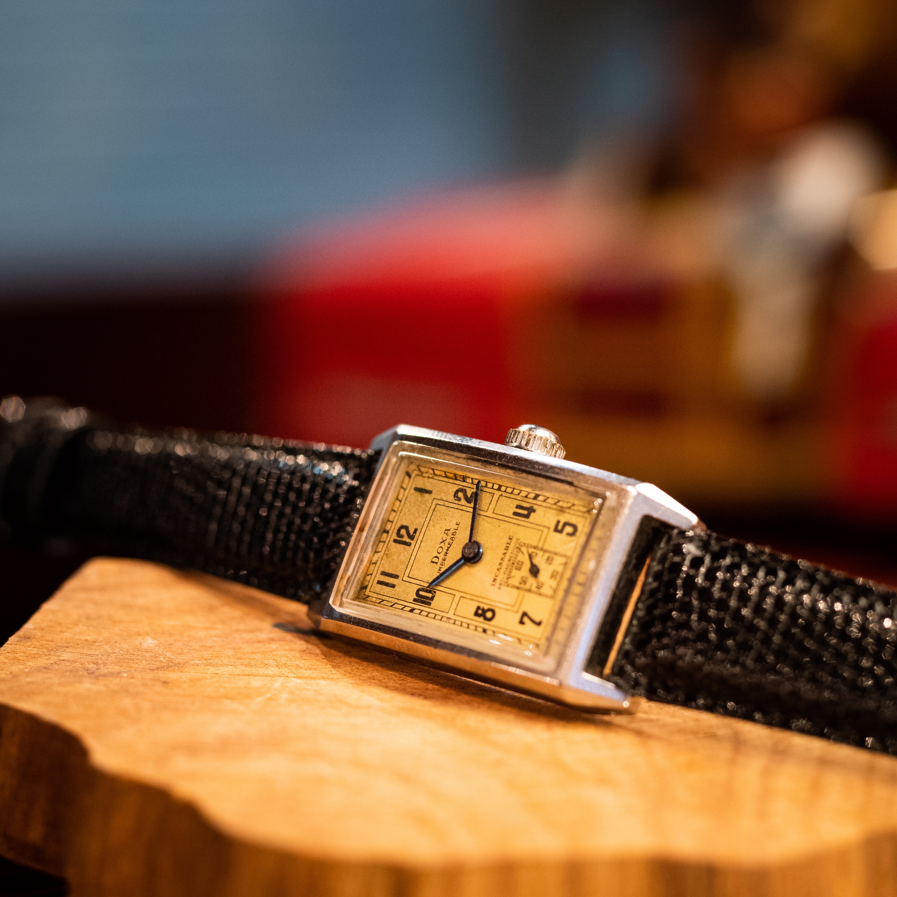 【有名店販売品】 DOXA ドクサ クッションケース アンティーク 腕時計