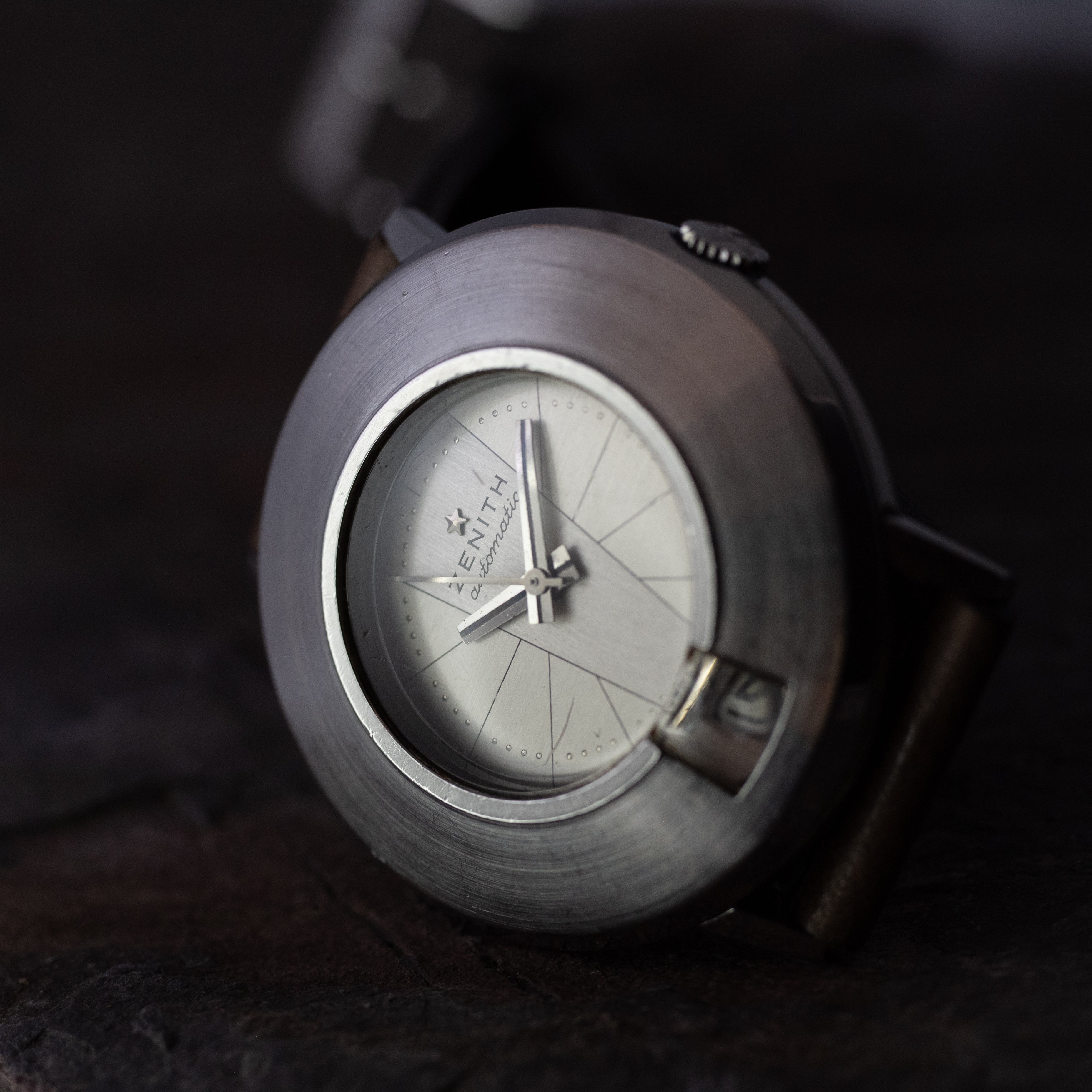 ゼニス 鉄仮面  自動巻き 1960~70年代