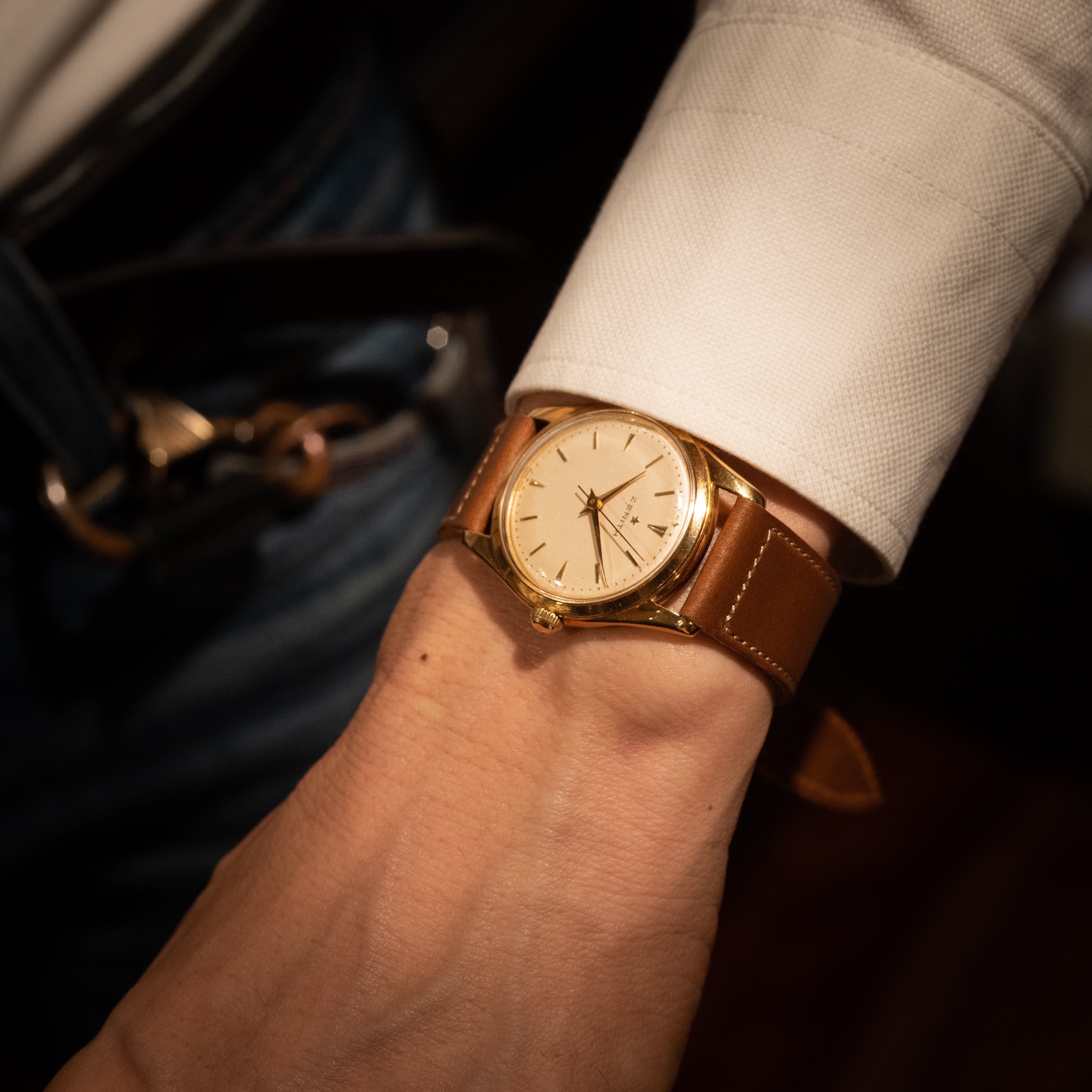 ZENITH 手巻き18KYG Cal.106-50-6 スクリューバック 1950年代製