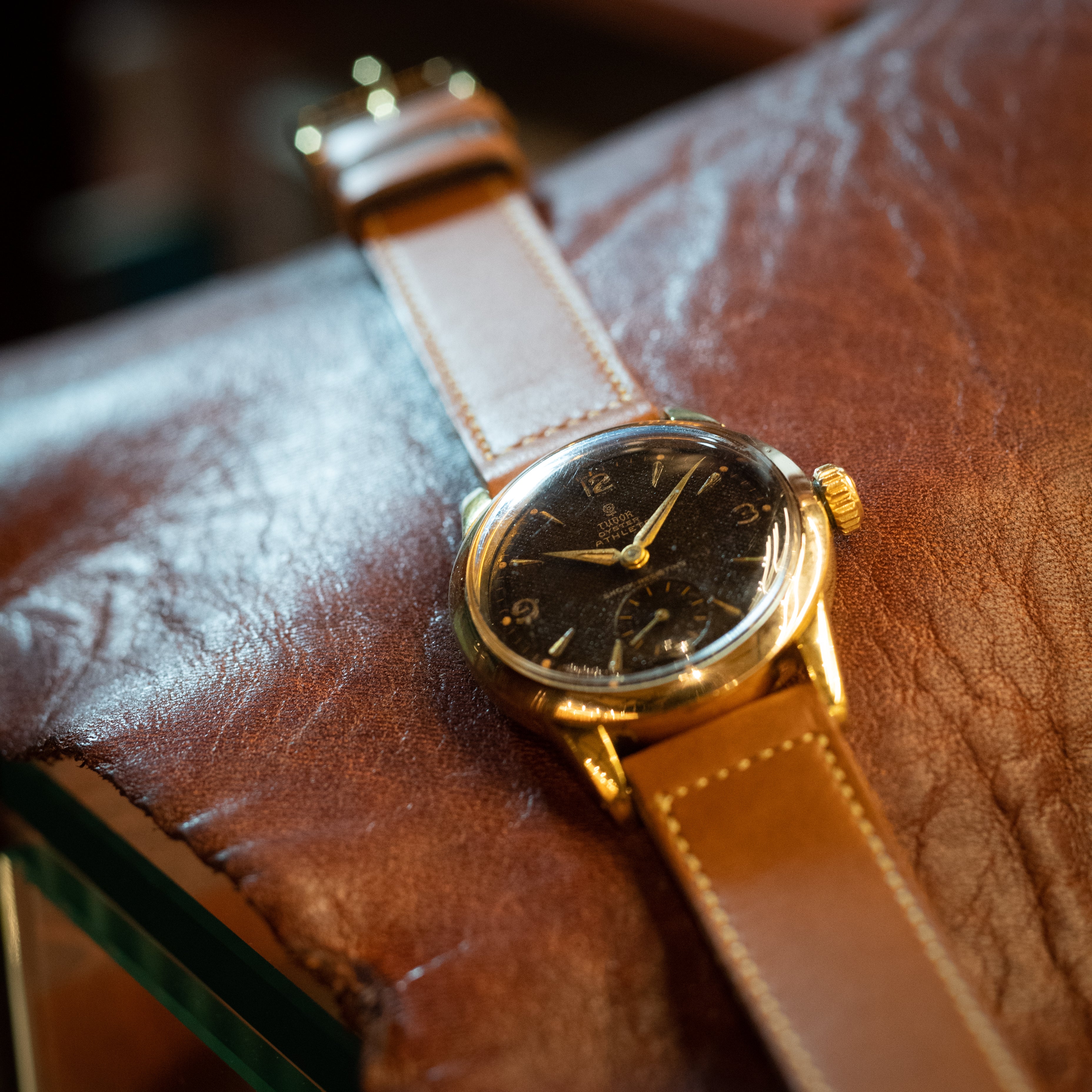 TUDOR オイスター アスリート 小薔薇 ハニカムブラウンダイヤル 1950年代