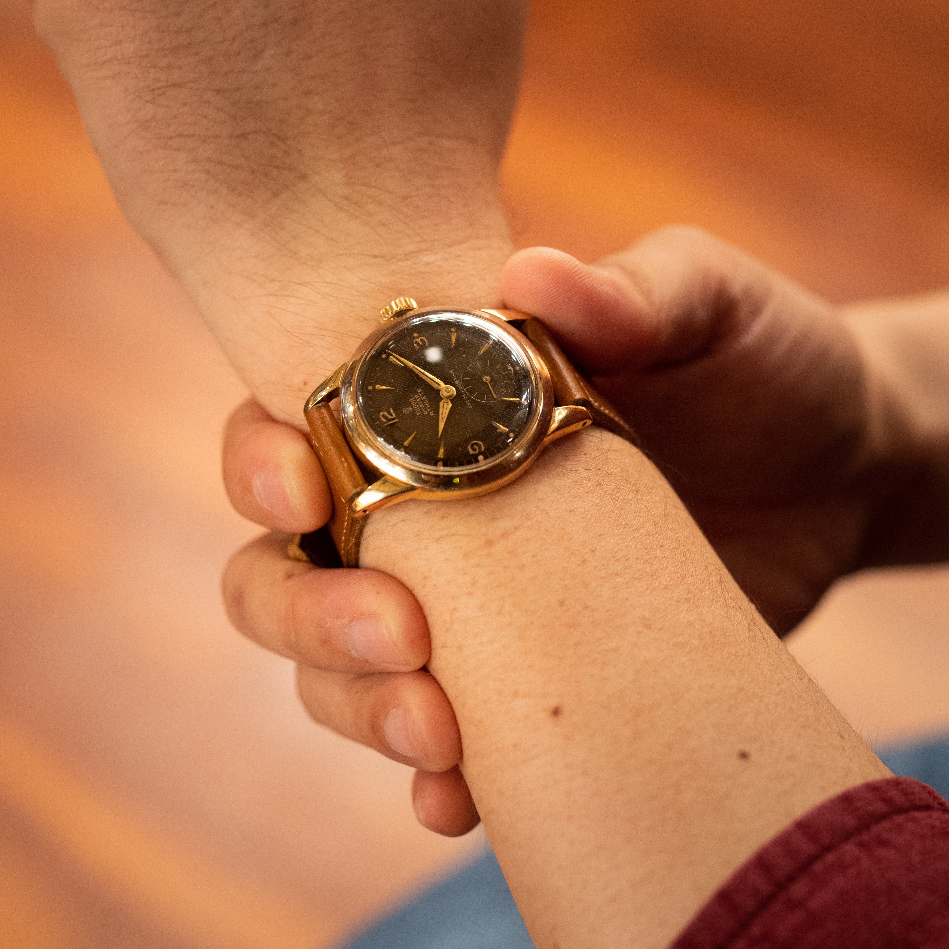 TUDOR オイスター アスリート 小薔薇 ハニカムブラウンダイヤル 1950年代