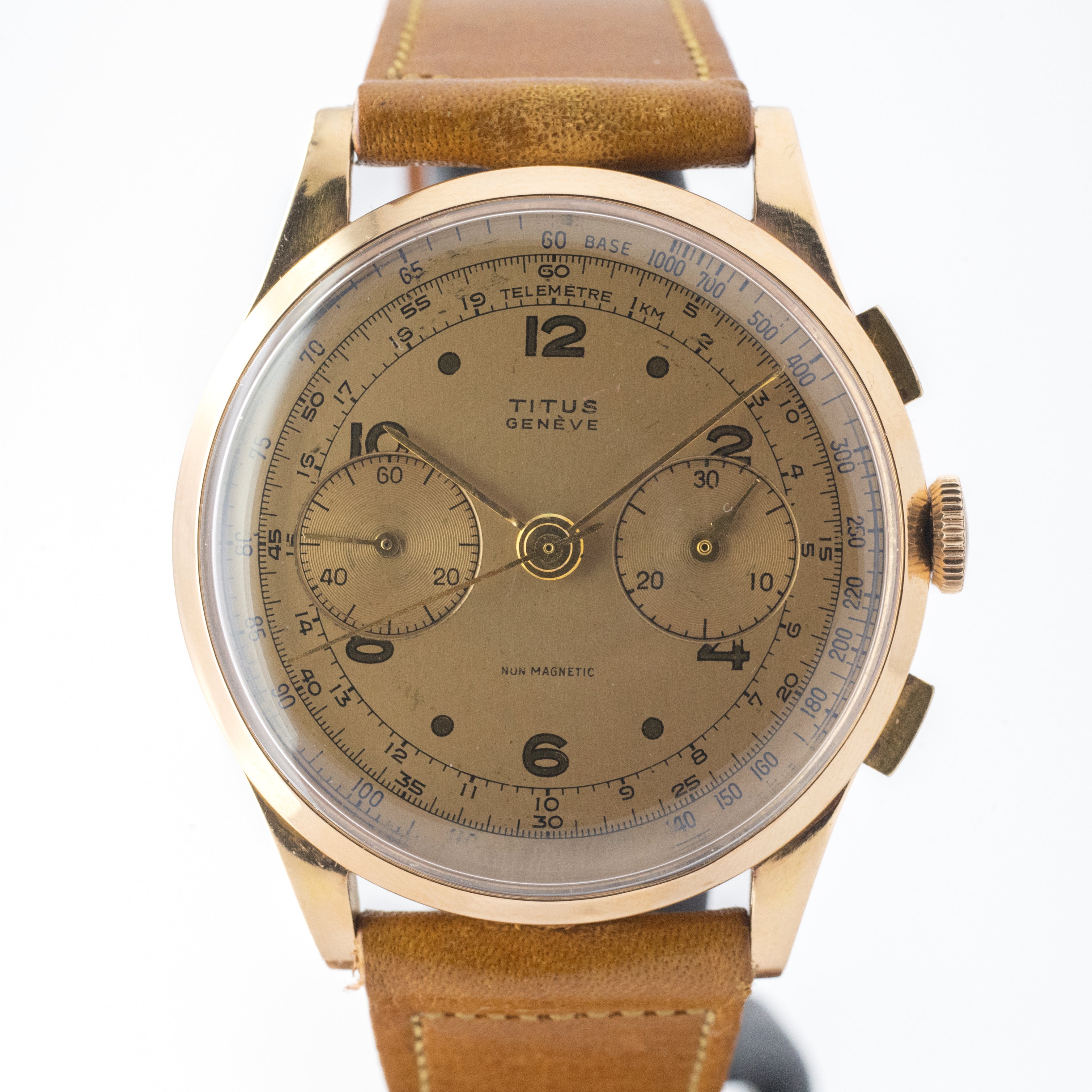 チタス18金無垢ツーレジスタークロノグラフ 1940年代