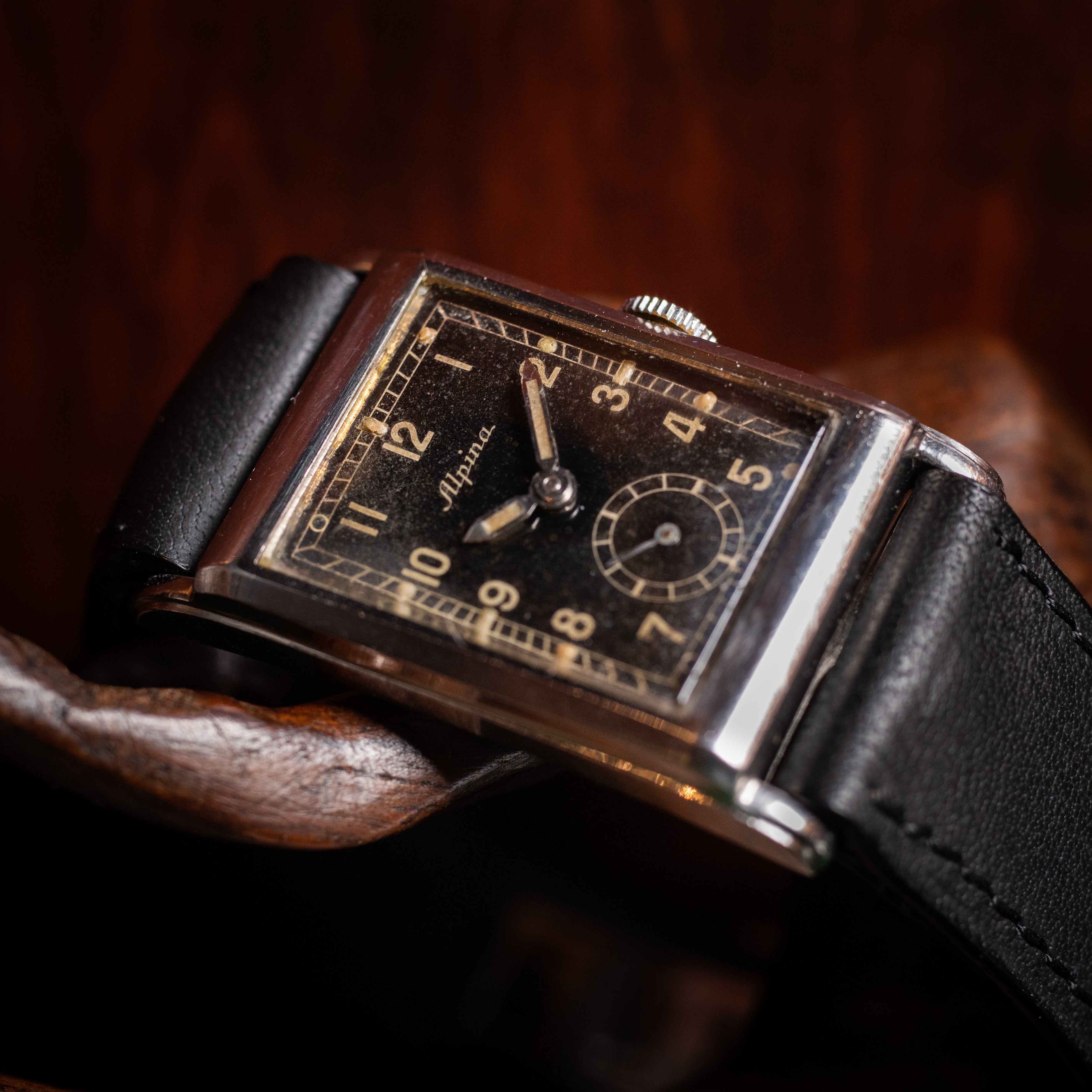 アルピナ レクタンギュラー 手巻き ブラックアラビアダイヤル 1930年代