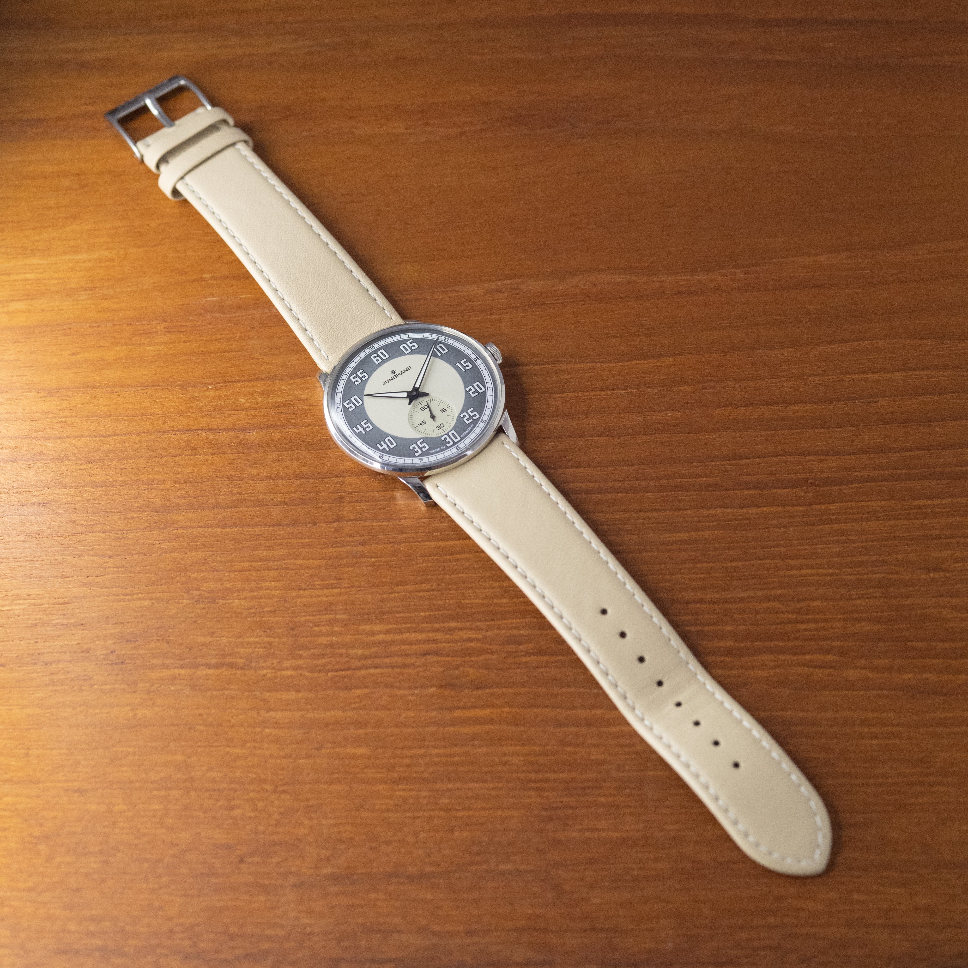 ユンハンス マイスタードライバー ハンドワインド ツートンダイヤル 2000年代 裏スケルトン