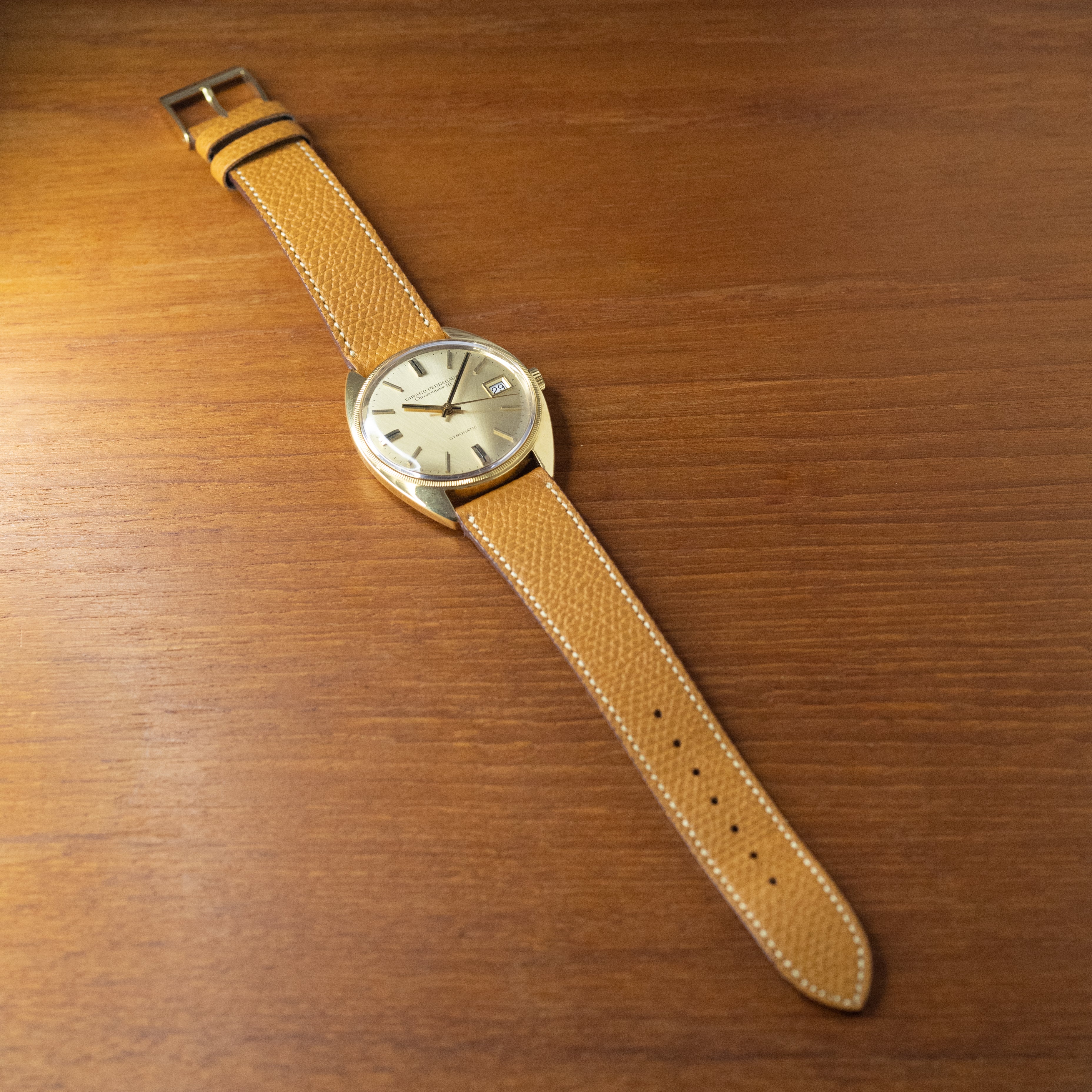 ジラールペルゴ クロノメーターHF 18KYG Cal.32A 10振動36000 1967~69年製