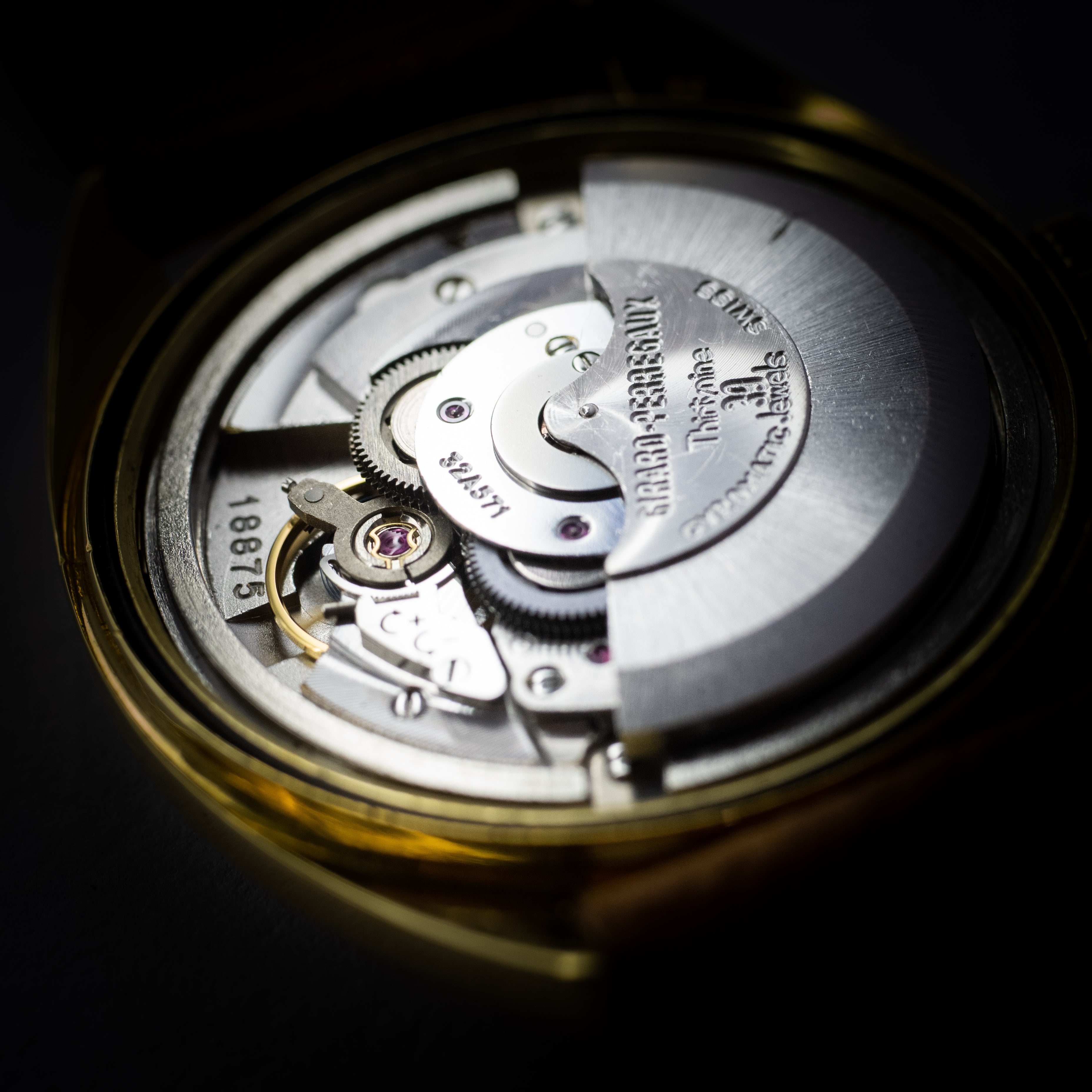 ジラールペルゴ クロノメーターHF 18KYG Cal.32A 10振動36000 1967~69年製